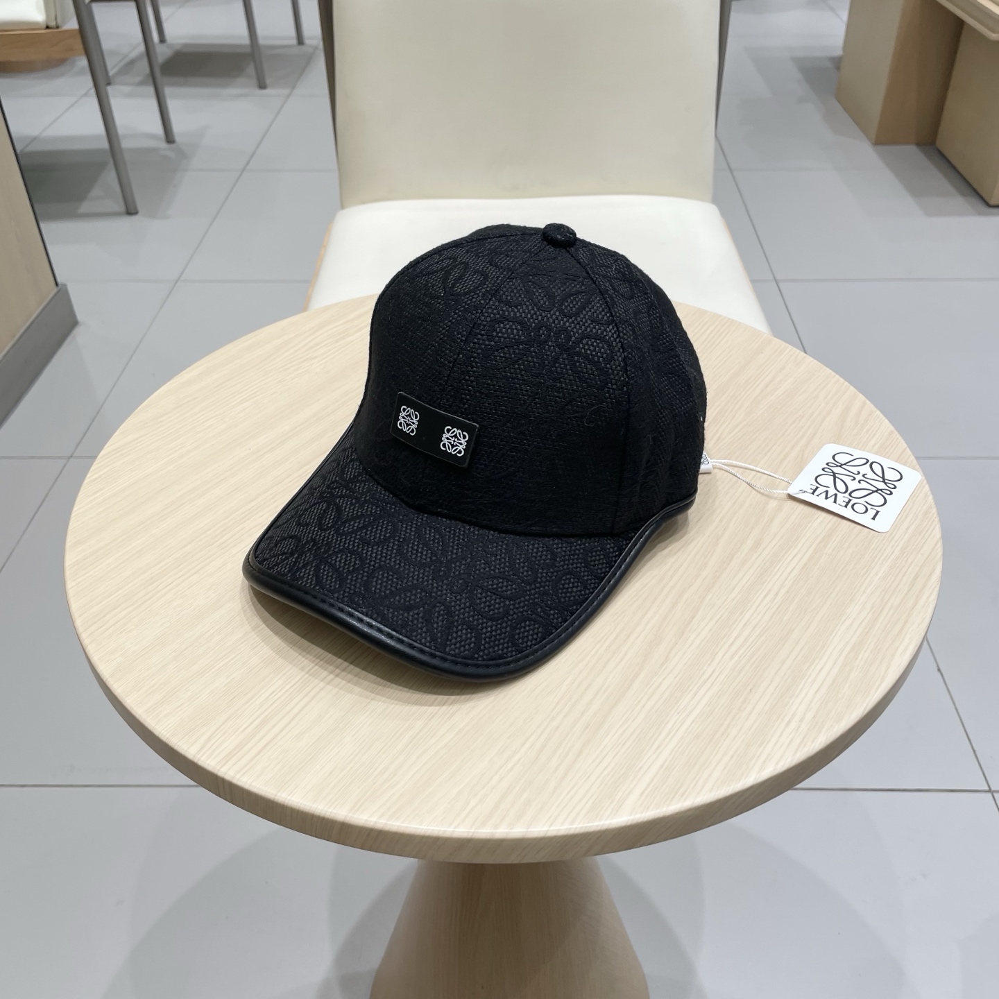  罗意威loewe🧢罗意威Loewe～新款棒球帽🧢，简约刺绣经典logo，质感超级赞👍，精致大牌范，女神