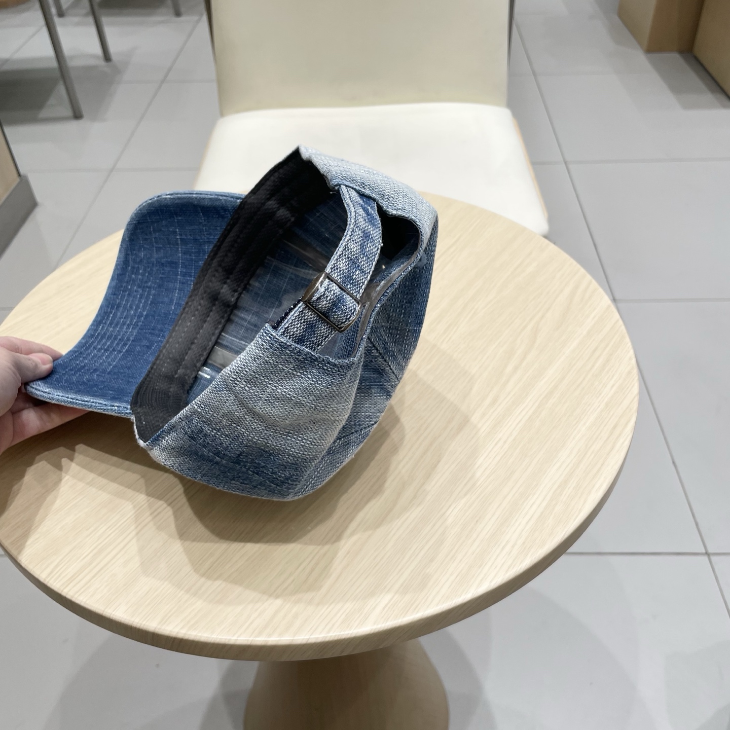  爆款🔥Alo新款棒球帽
定制超薄纯棉面料，简约时尚更透气，超火爆
现货秒发