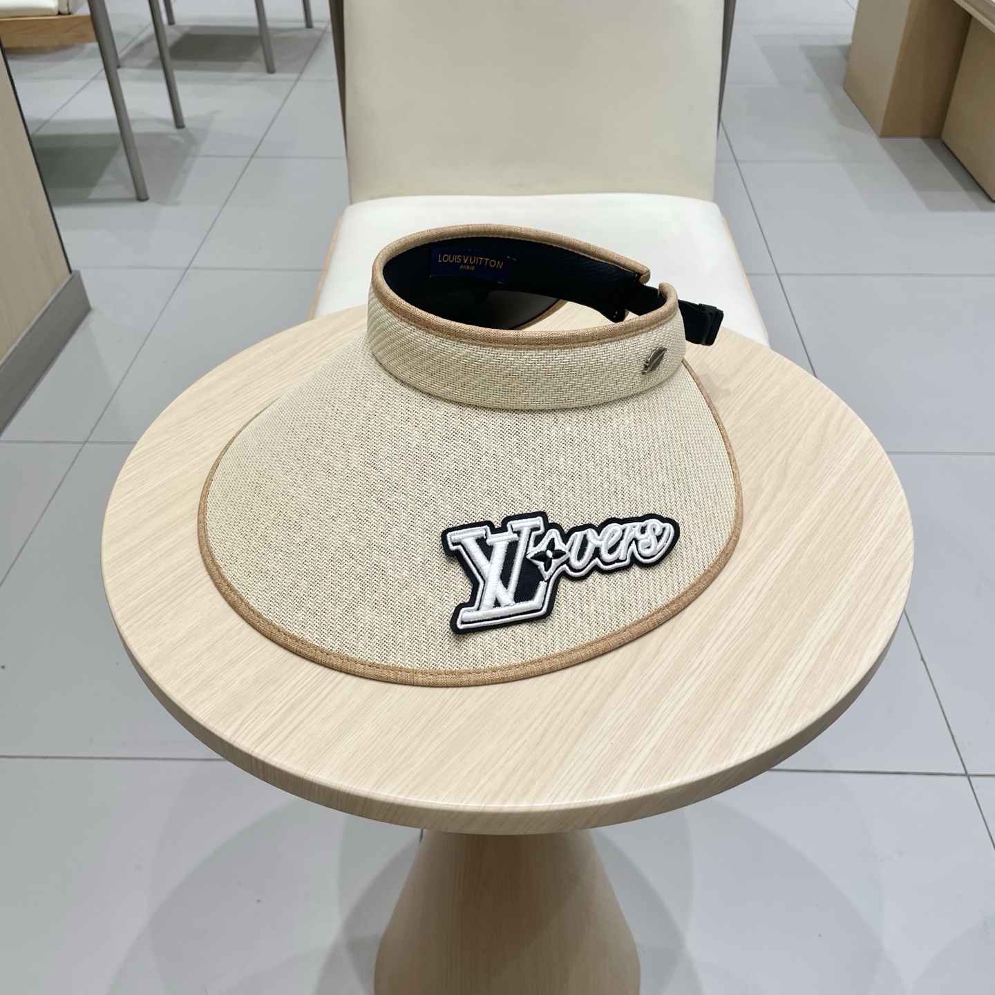   【LV路易威登】2025夏季新款男女款遮阳帽空顶帽，大牌出货，超方便！好搭！出街必备