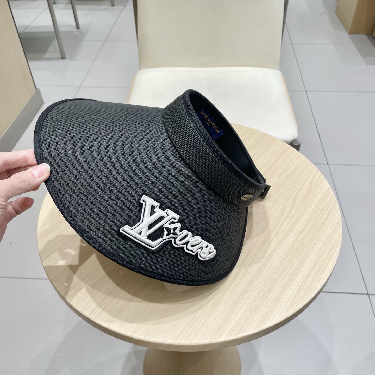   【LV路易威登】2025夏季新款男女款遮阳帽空顶帽，大牌出货，超方便！好搭！出街必备