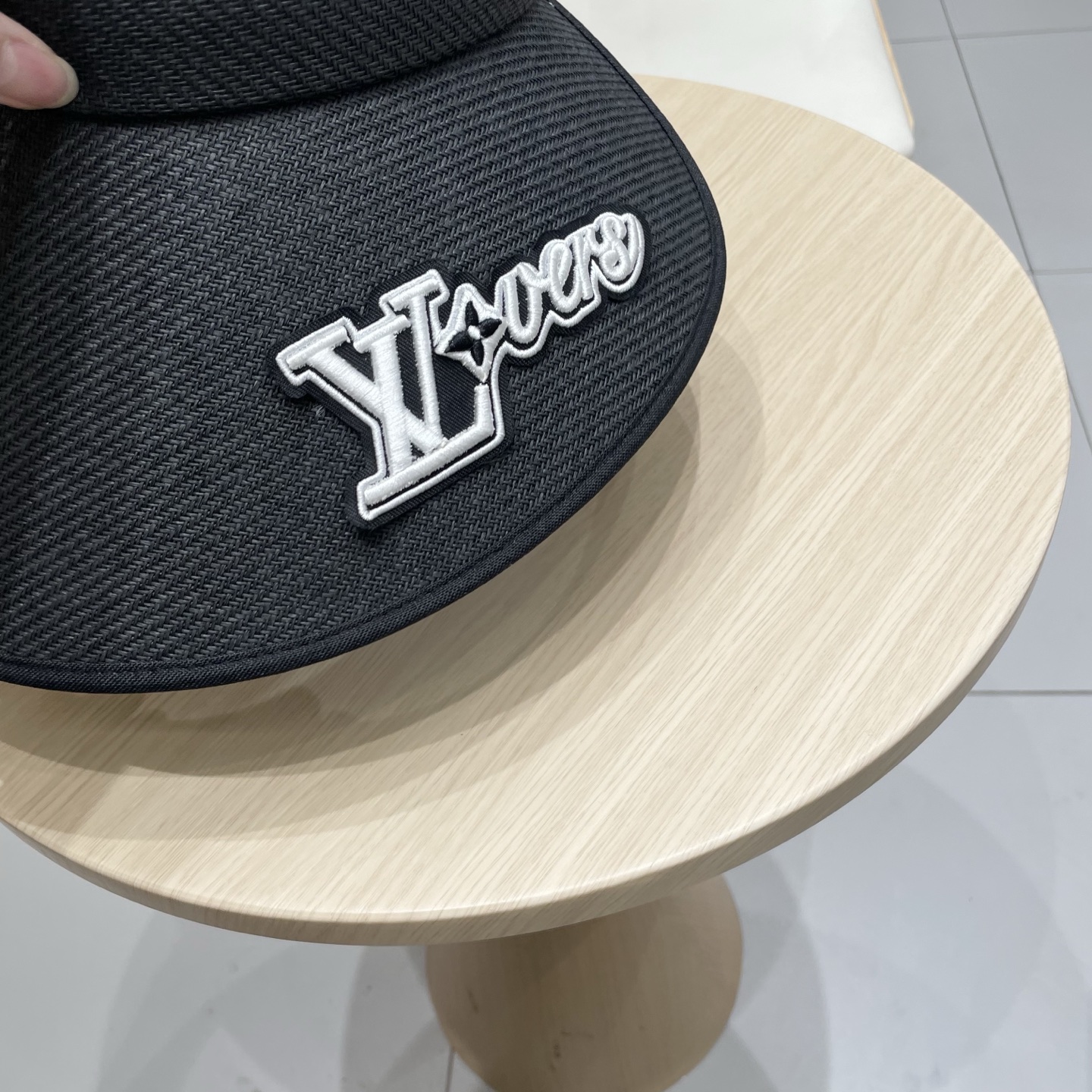   【LV路易威登】2025夏季新款男女款遮阳帽空顶帽，大牌出货，超方便！好搭！出街必备