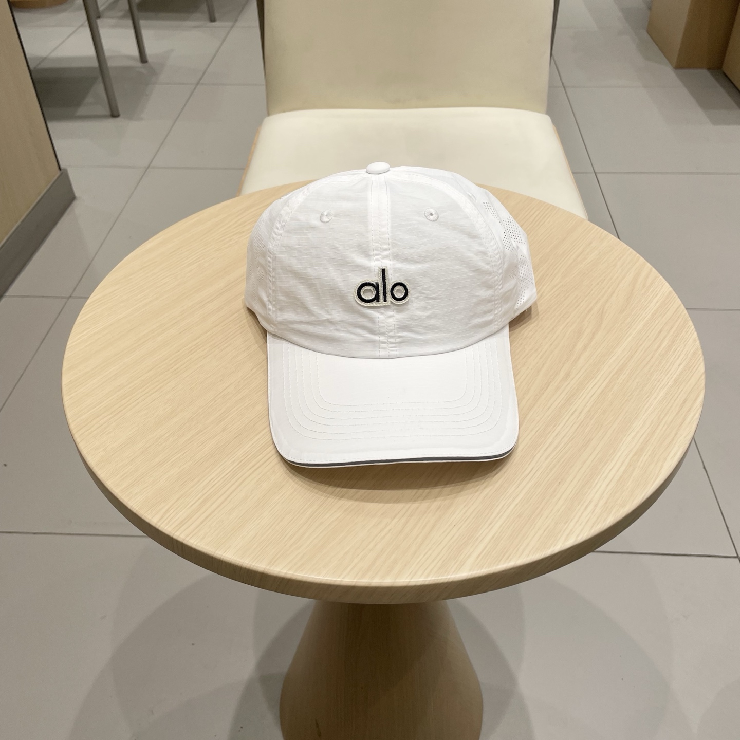 NO:226140,Alo new baseball cap custom made ultra-thin cotton fabric, simple and fashionable and breathable, super popular spot instant hat straw hat fisherman hat baseball cap, hat, espadrilles, hats19860909爆款Alo新款棒球帽 定制超薄纯棉面料,简约时尚更透气,超火爆 现货秒发帽子草帽渔夫帽棒球帽,帽子,espadrilles,hats,hat