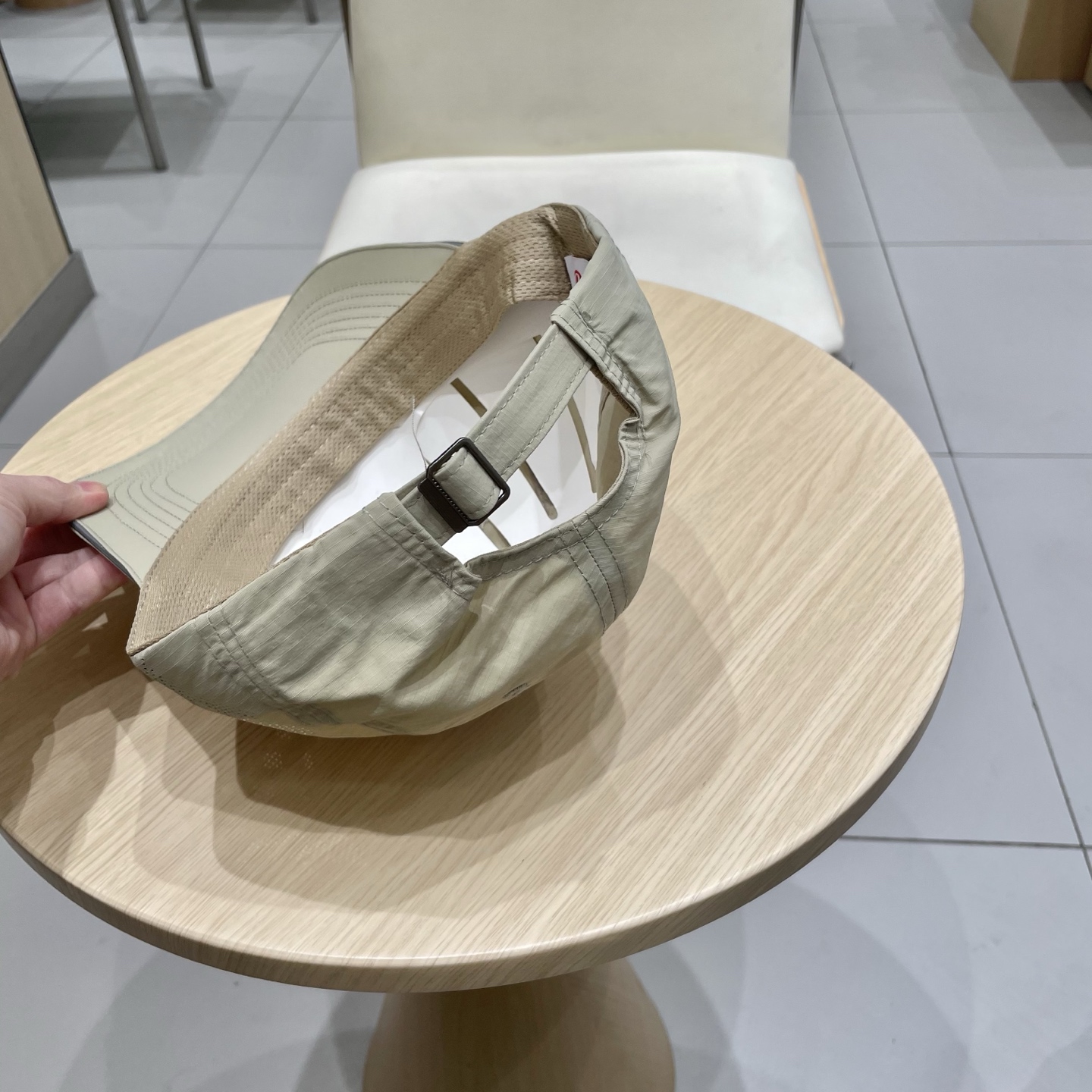  爆款🔥Alo新款棒球帽
定制超薄纯棉面料，简约时尚更透气，超火爆
现货秒发