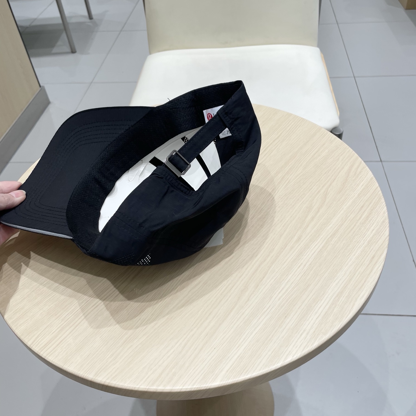  爆款🔥Alo新款棒球帽
定制超薄纯棉面料，简约时尚更透气，超火爆
现货秒发