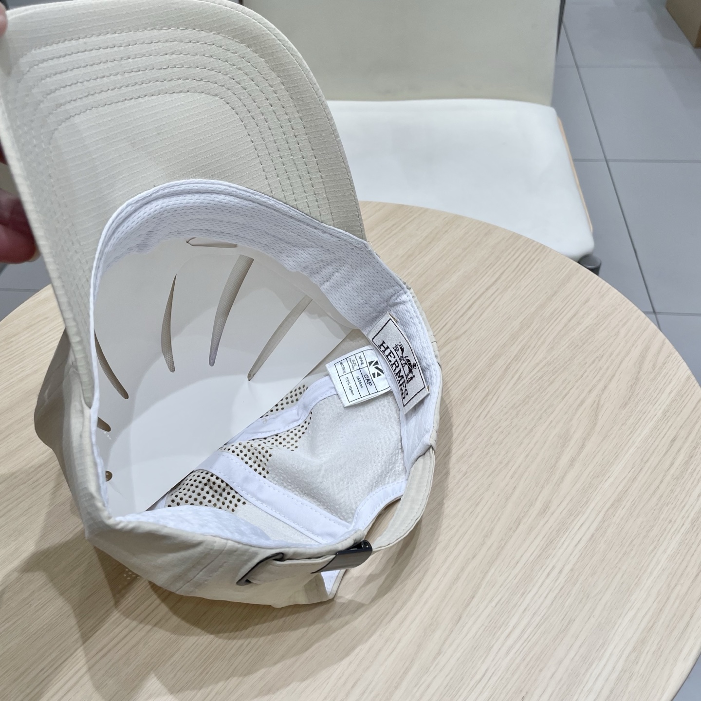 爱马仕 新款棒球帽，新款鸭舌帽，男女通用，头围57cm