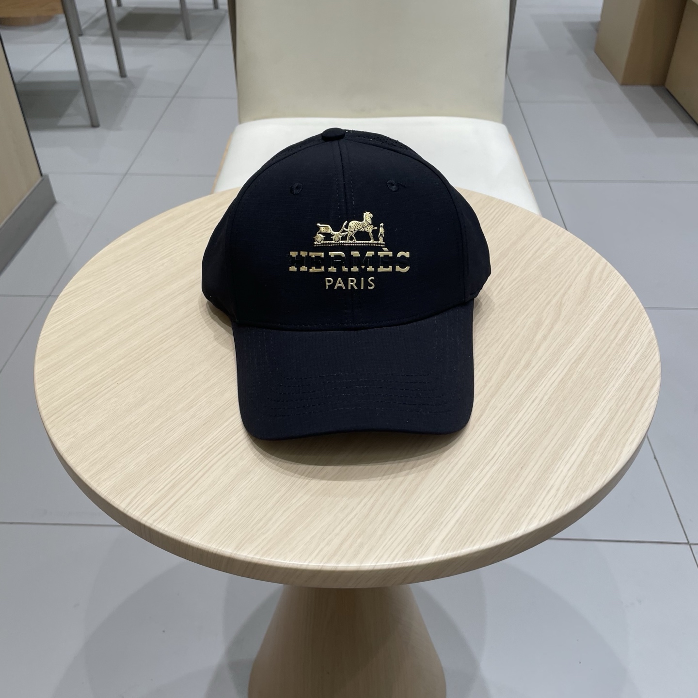 爱马仕 新款棒球帽，新款鸭舌帽，男女通用，头围57cm