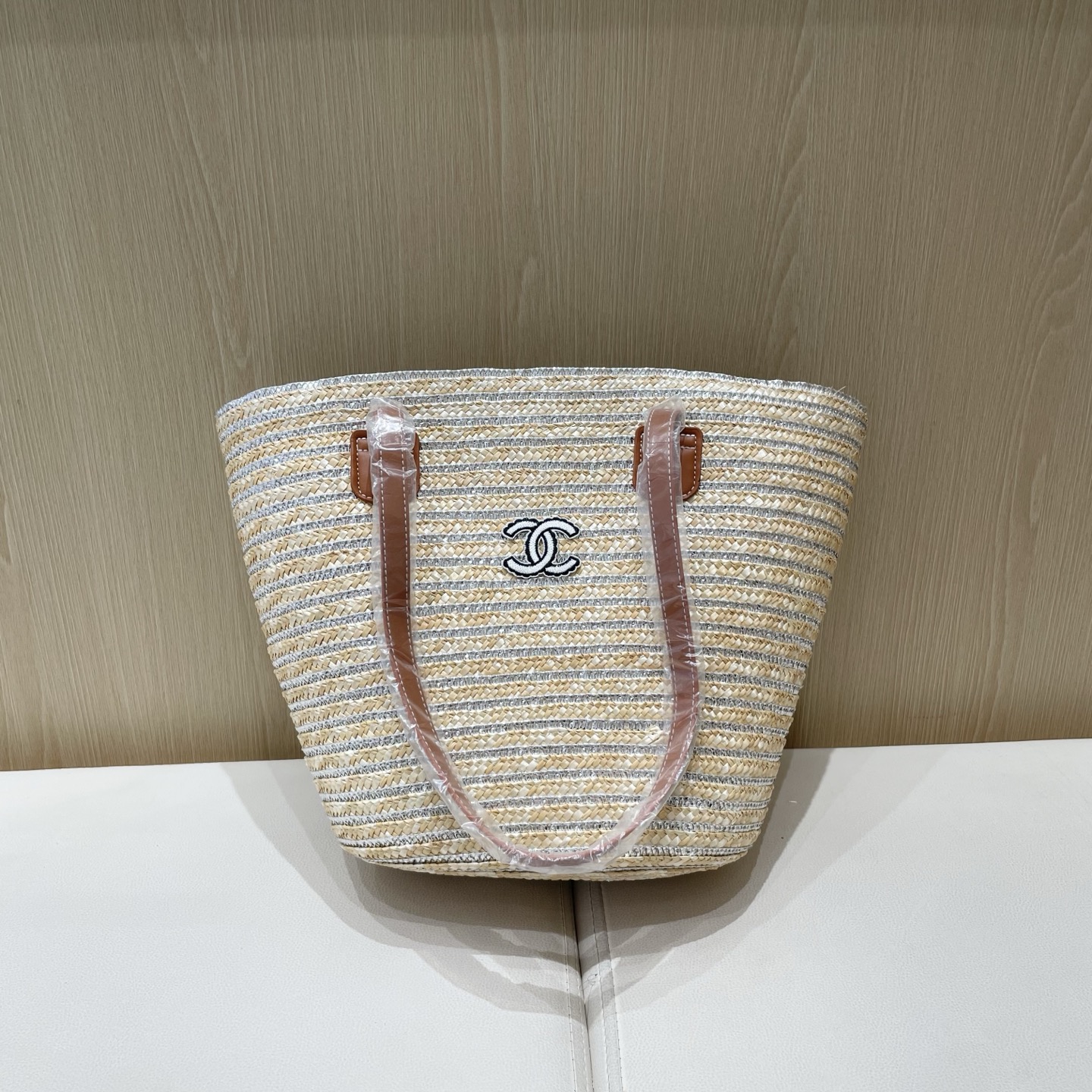 NO:226145,Chanel Chanel large capacity shoulder bag beach vacation beach bag straw straw bag summer woven bag large bag top width 40cm bottom width 23cm height 30cm hat straw hat fisherman hat baseball hat, hat, chanel, chanel, espadrilles, shoulder bags, hats19860909chanel香奈儿大容量单肩包海边度假沙滩包麦秆草草包夏季编织包大包上宽40cm 下宽23cm高度30cm帽子草帽渔夫帽棒球帽,帽子,chanel,chanel,espadrilles,shoulder bags,hats,hat