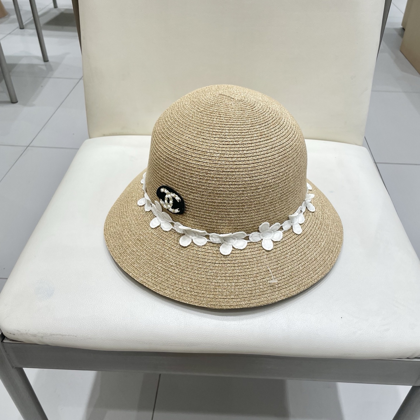 Chanel香奈儿夏季特细草编蝴蝶结圆顶礼帽女飘带小清新韩版版百搭防晒太阳帽潮