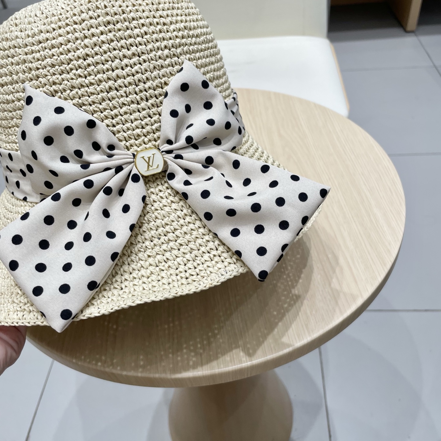 🧢路易威登棒球帽 LouisVuitton😍夏季优雅蝴蝶结飘带草帽女士百搭新韩版大檐沙滩帽防紫外线遮阳帽