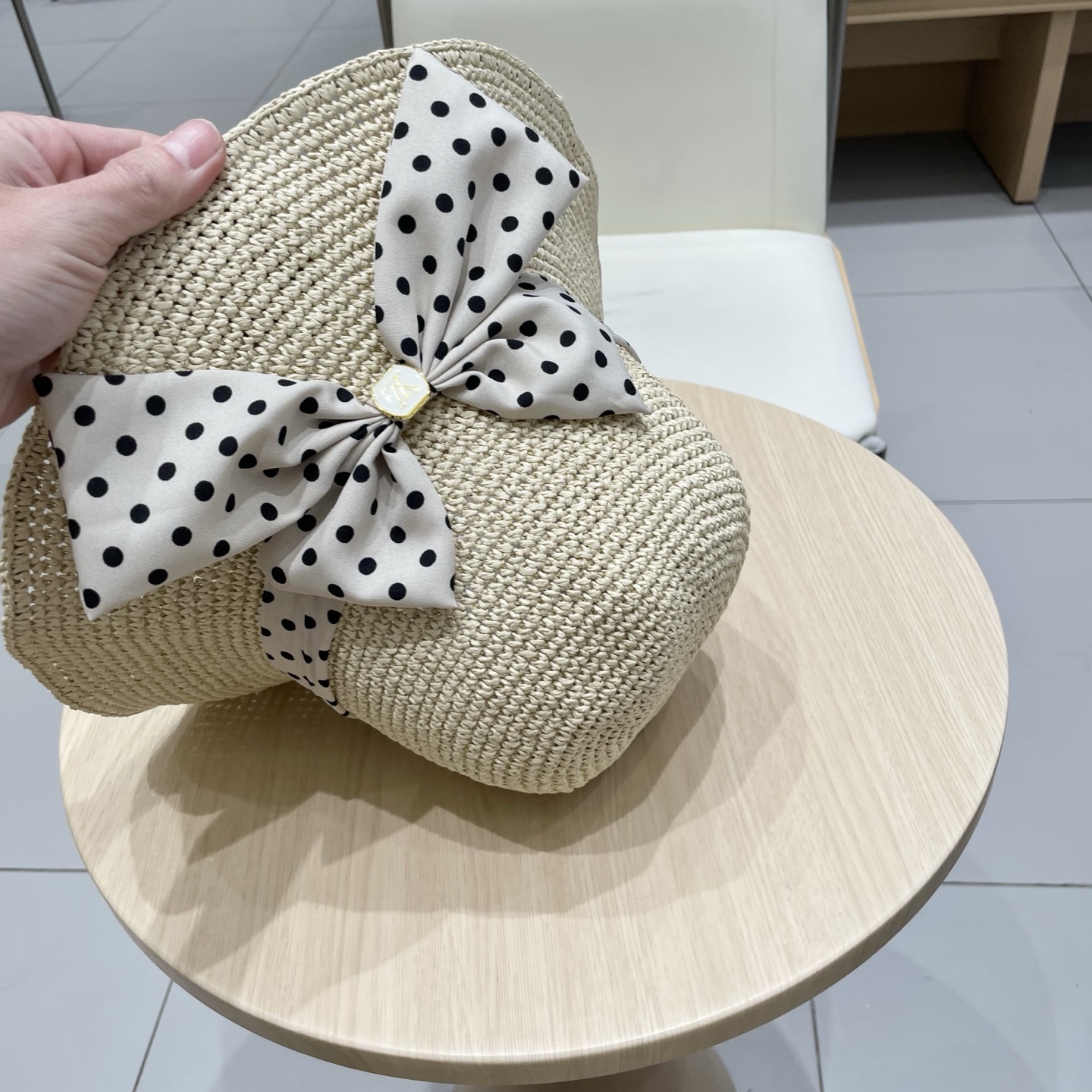 🧢路易威登棒球帽 LouisVuitton😍夏季优雅蝴蝶结飘带草帽女士百搭新韩版大檐沙滩帽防紫外线遮阳帽