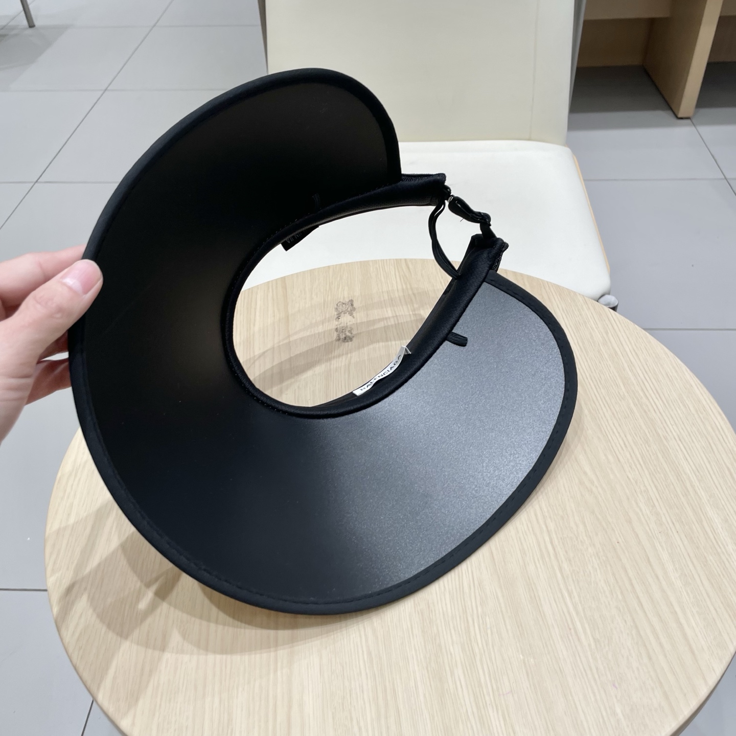   BALENCIAGA巴黎世家新款防晒帽子女款防紫外线萎形格空顶
太阳冰丝夏天骑车遮阳帽