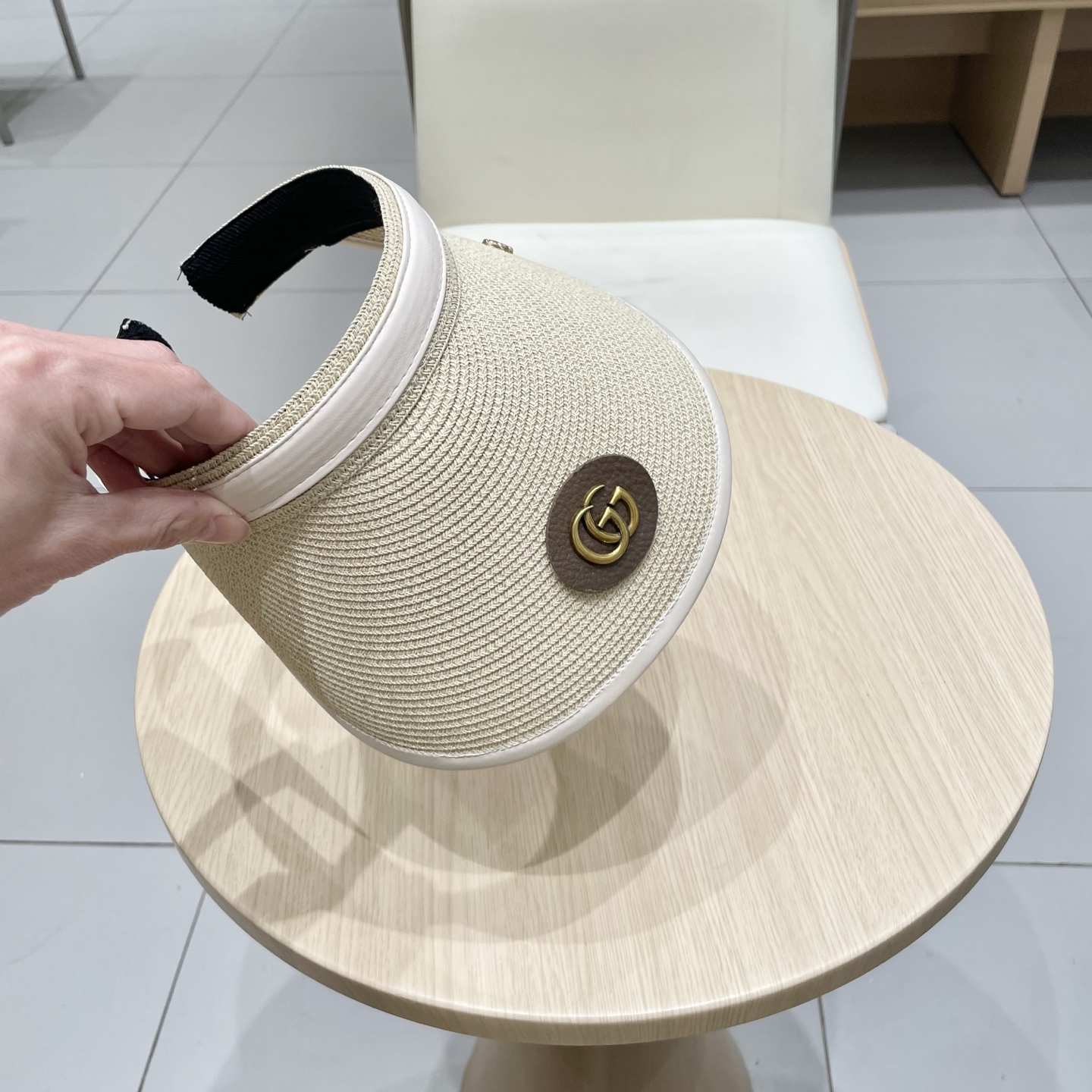  gucci古奇2025新款发箍式网红太阳帽皮边遮阳防紫外线空顶帽子沙滩防晒草帽