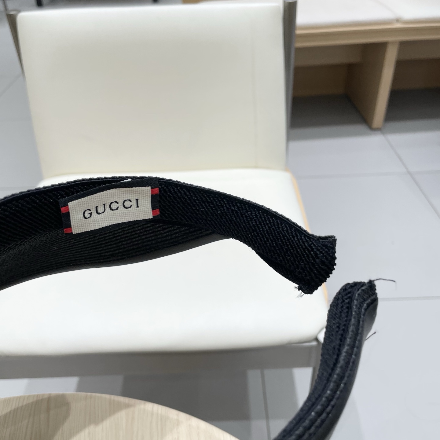  gucci古奇2025新款发箍式网红太阳帽皮边遮阳防紫外线空顶帽子沙滩防晒草帽