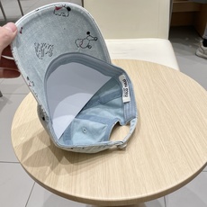 miumiu缪缪专柜帆布棒球帽 一比一开模定制,头围57cm男女通用miumiu新款棒球帽当下爆,街头感 miumiu缪缪专柜帆布棒球帽 一比一开模定制,头围57cm男女通用miumiu新款棒球帽当下爆,街头感