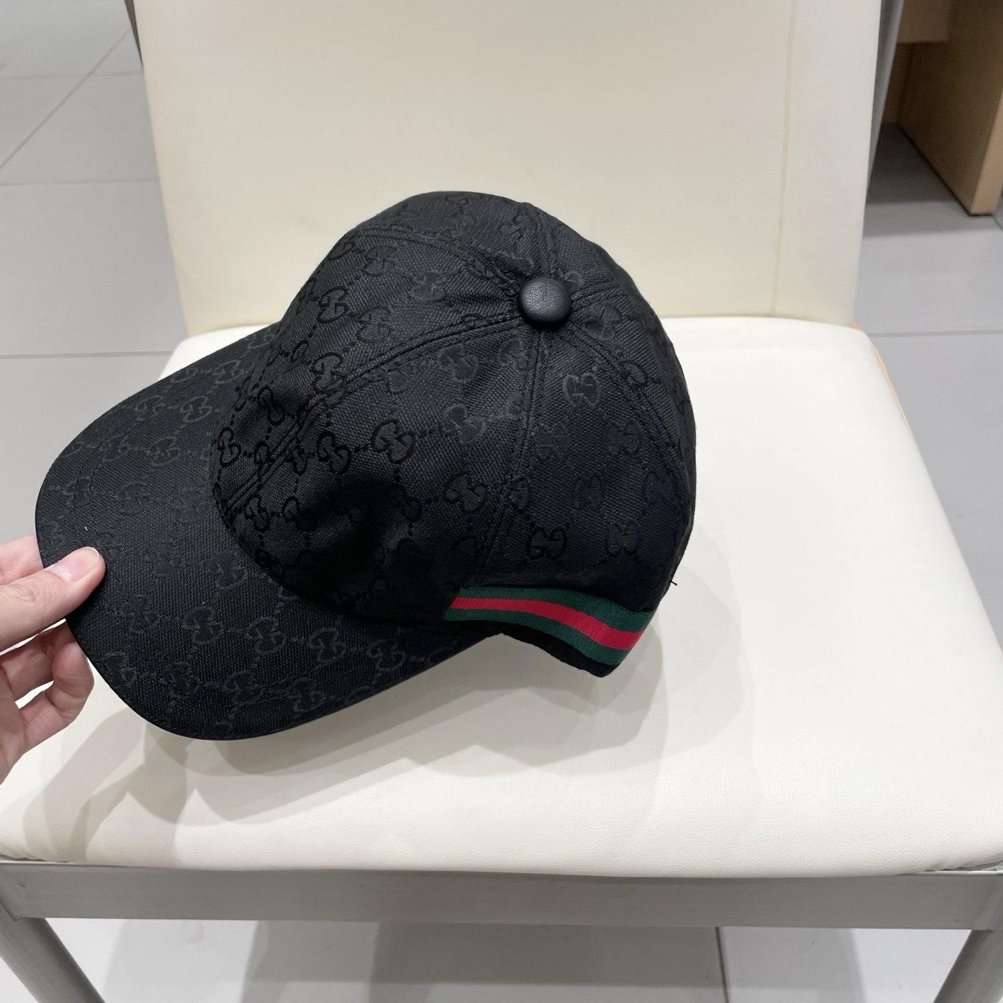 万年经典款新色出，Gucci(古奇)经典原单棒球帽😍😍专柜1:1开模订制，最高版本，原版帆布料+头层牛皮