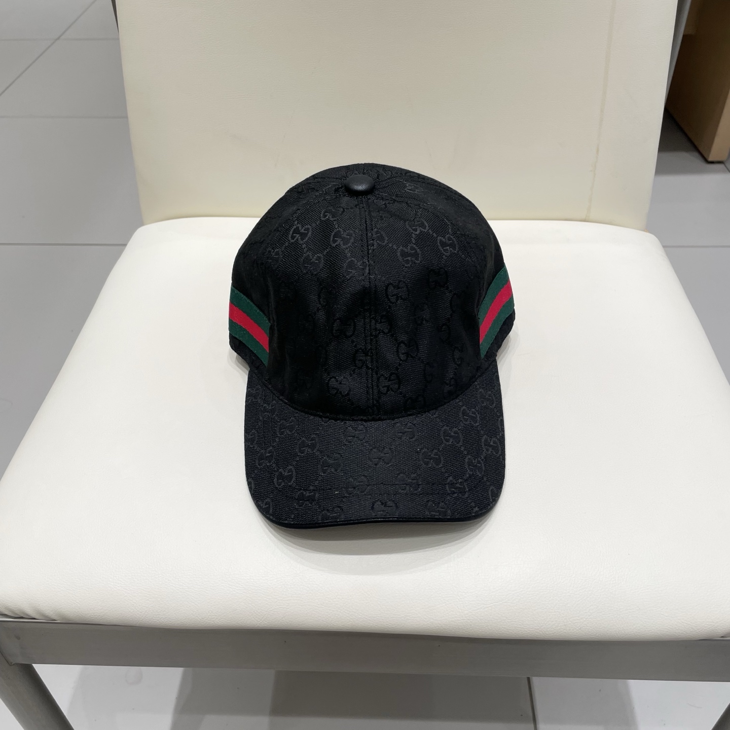 万年经典款新色出，Gucci(古奇)经典原单棒球帽😍😍专柜1:1开模订制，最高版本，原版帆布料+头层牛皮