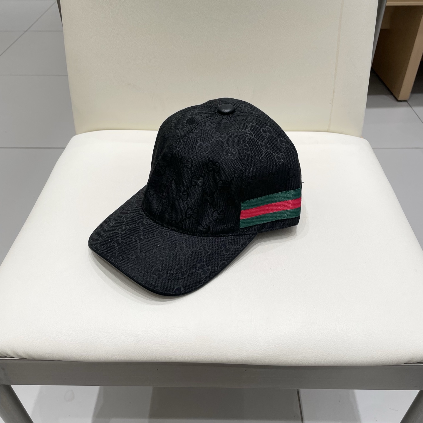 万年经典款新色出，Gucci(古奇)经典原单棒球帽😍😍专柜1:1开模订制，最高版本，原版帆布料+头层牛皮