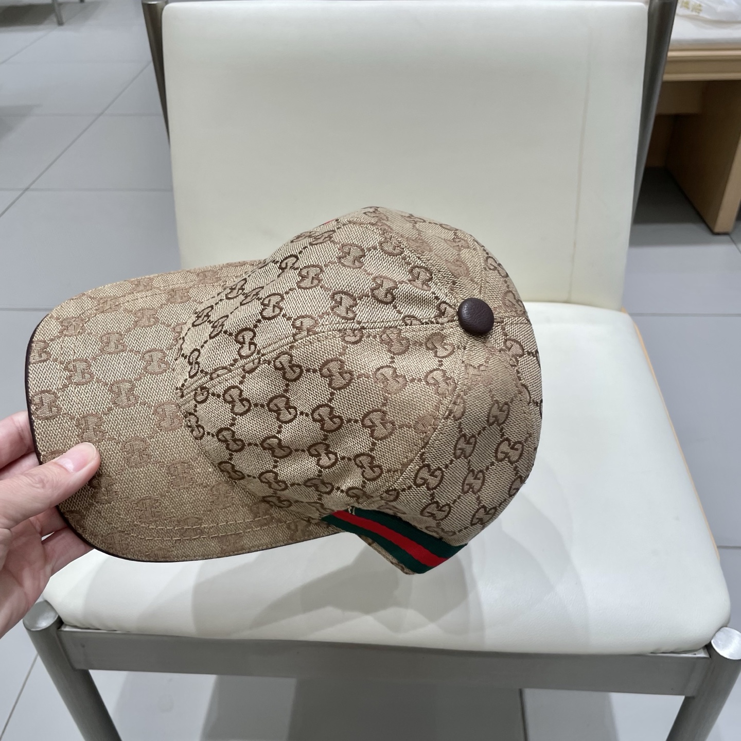 万年经典款新色出，Gucci(古奇)经典原单棒球帽😍😍专柜1:1开模订制，最高版本，原版帆布料+头层牛皮