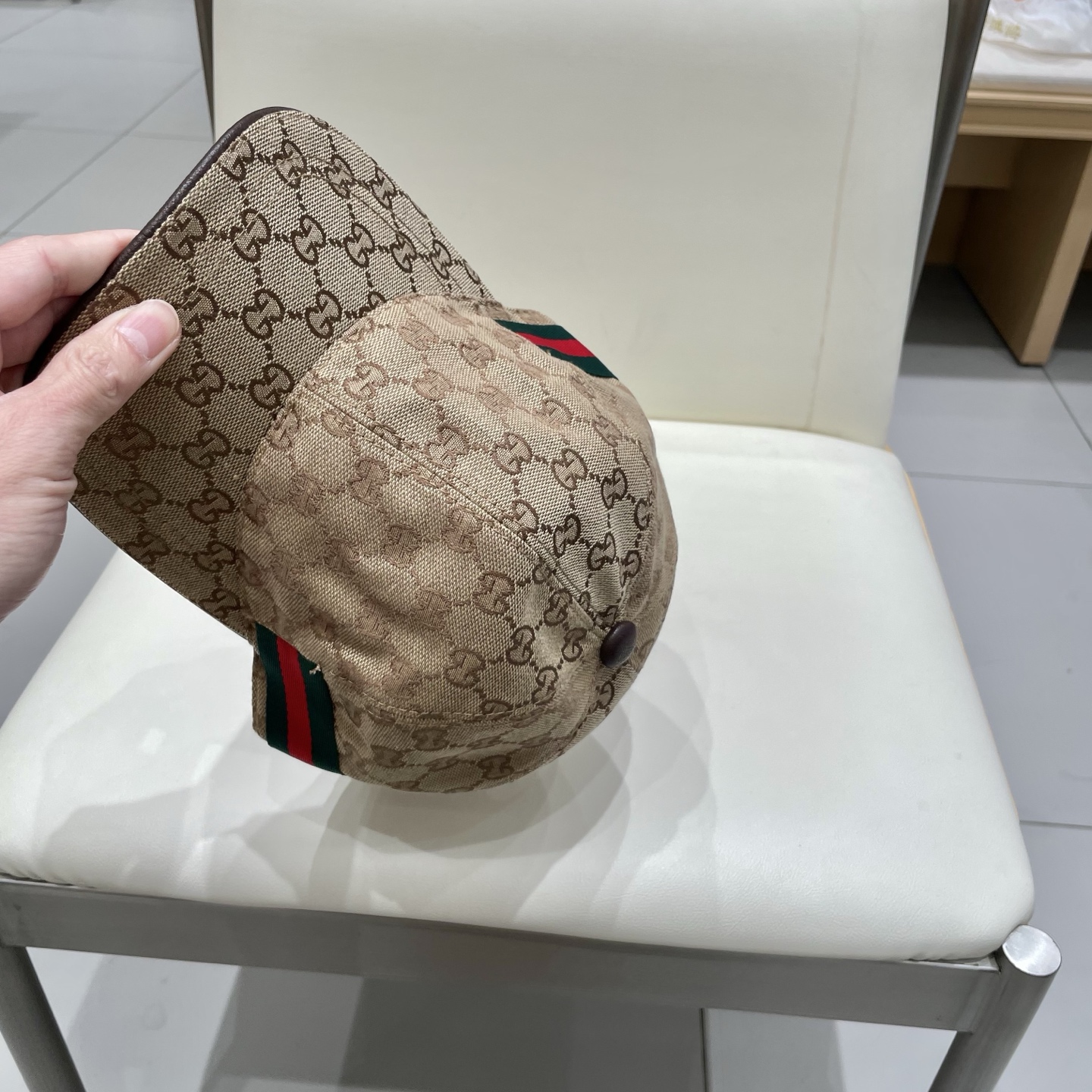 万年经典款新色出，Gucci(古奇)经典原单棒球帽😍😍专柜1:1开模订制，最高版本，原版帆布料+头层牛皮