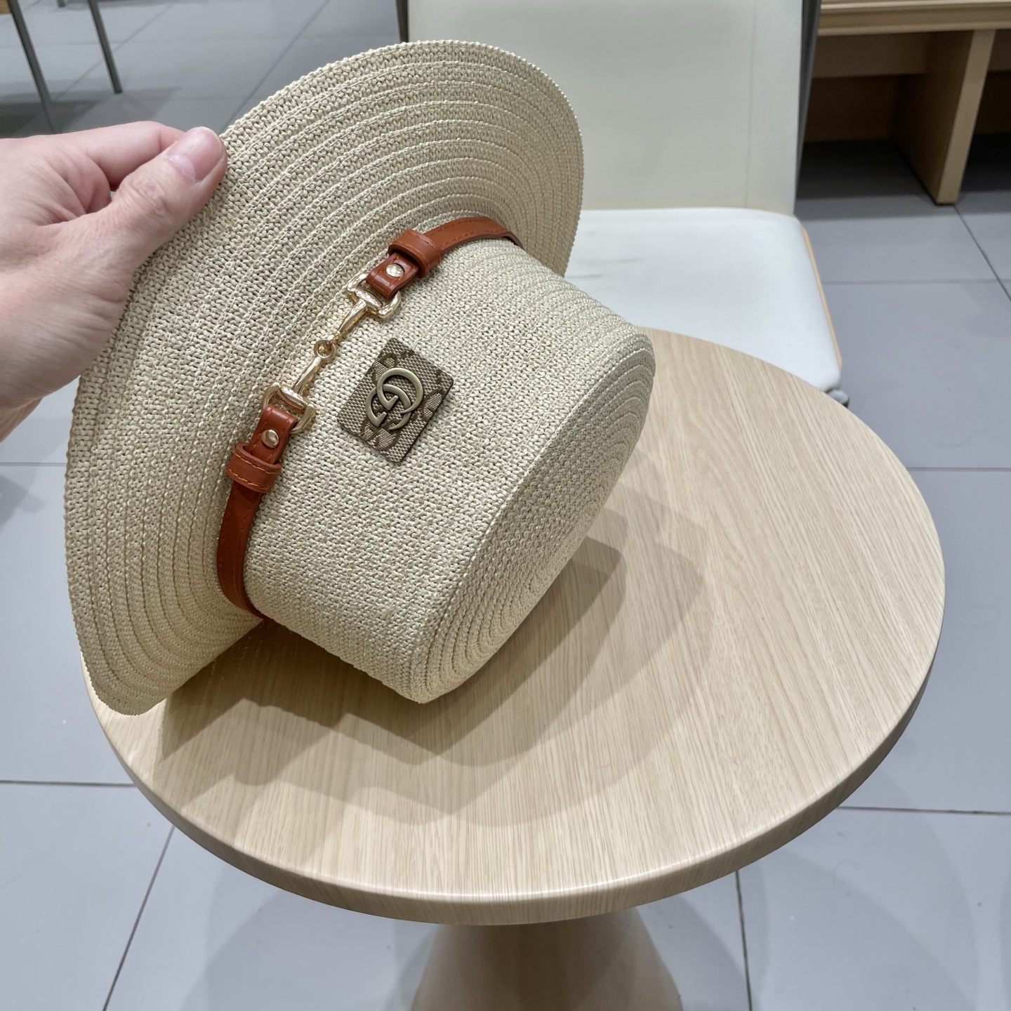     Gucci古奇2025新款草帽，名媛风遮阳帽，，旅游出街必备