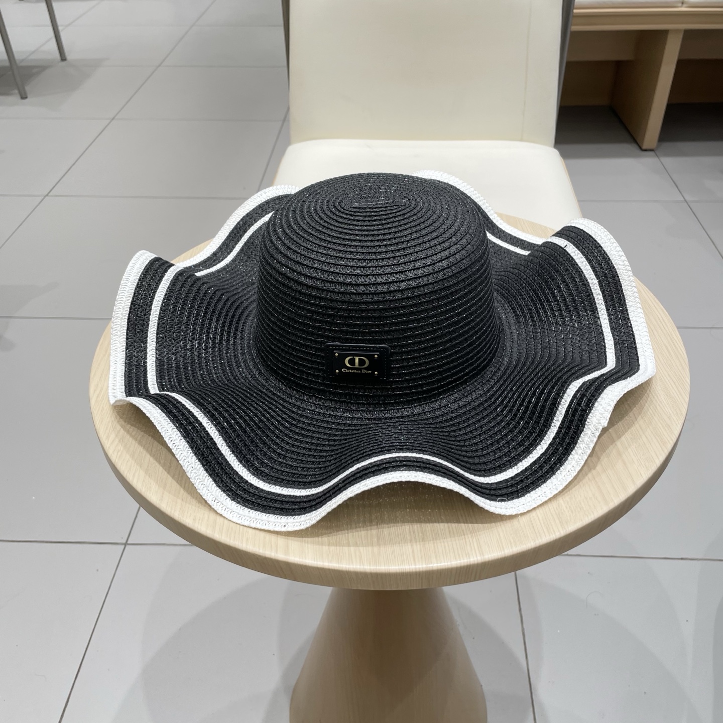  Dior迪奥新款波浪边礼帽，遮阳草帽，头围57cm