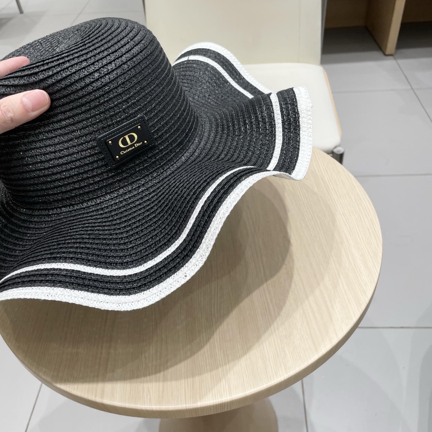  Dior迪奥新款波浪边礼帽，遮阳草帽，头围57cm
