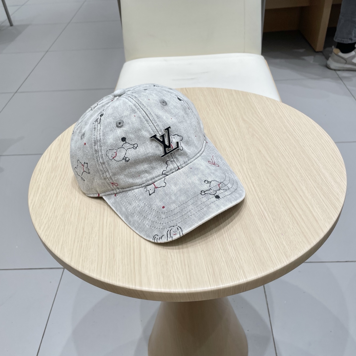 🧢路易威登棒球帽 LouisVuitton😍新款LV棒球帽，重工打造♥️高端大气，百搭款🤗男女通用！跑量