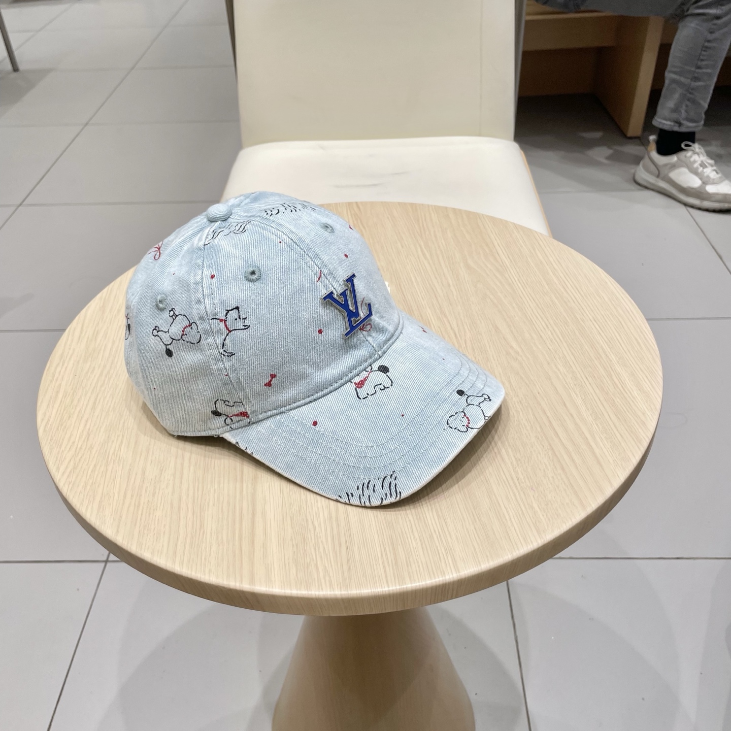 🧢路易威登棒球帽 LouisVuitton😍新款LV棒球帽，重工打造♥️高端大气，百搭款🤗男女通用！跑量