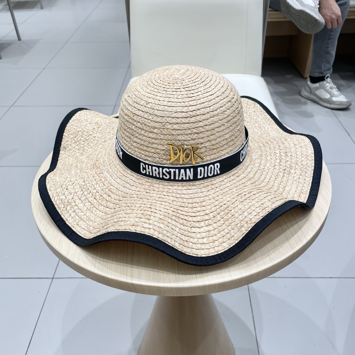 Dior迪奥圆顶草帽，拉菲草帽，头围57cm