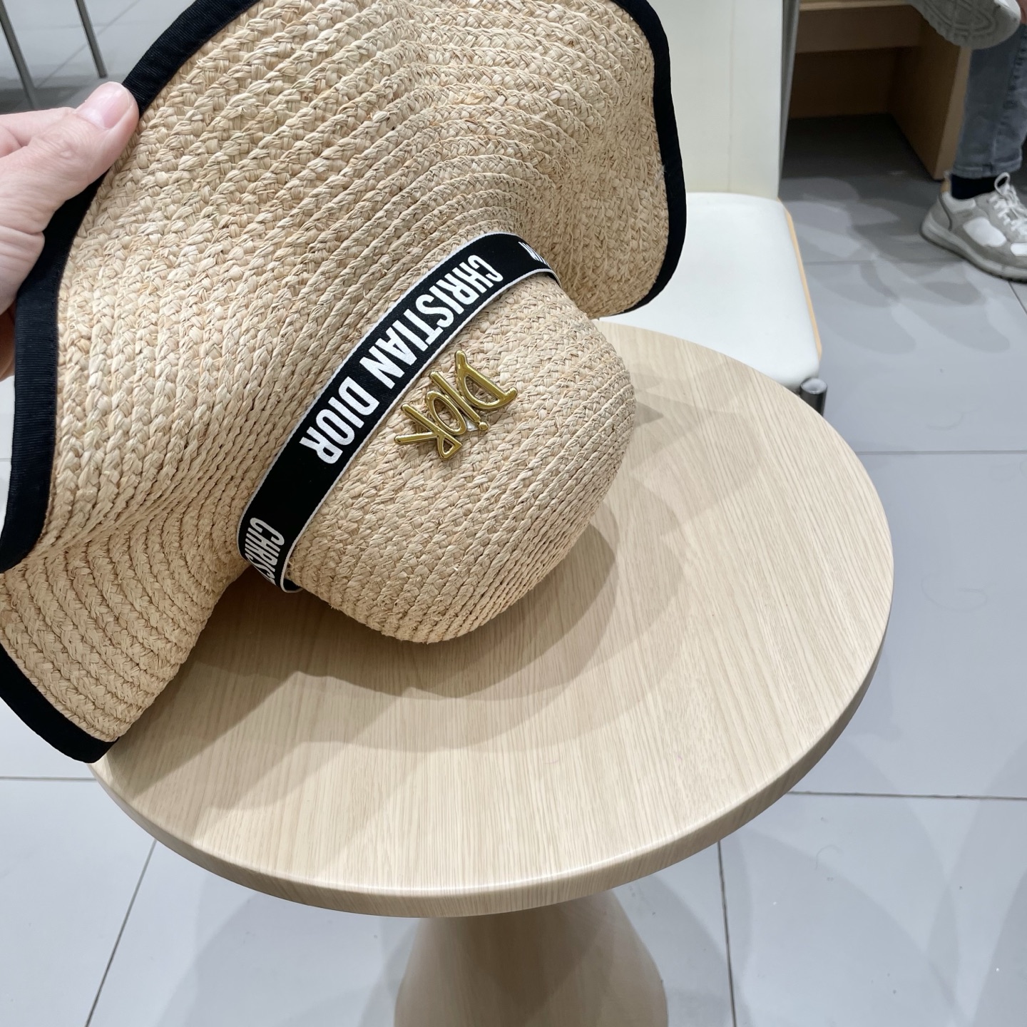 Dior迪奥圆顶草帽，拉菲草帽，头围57cm