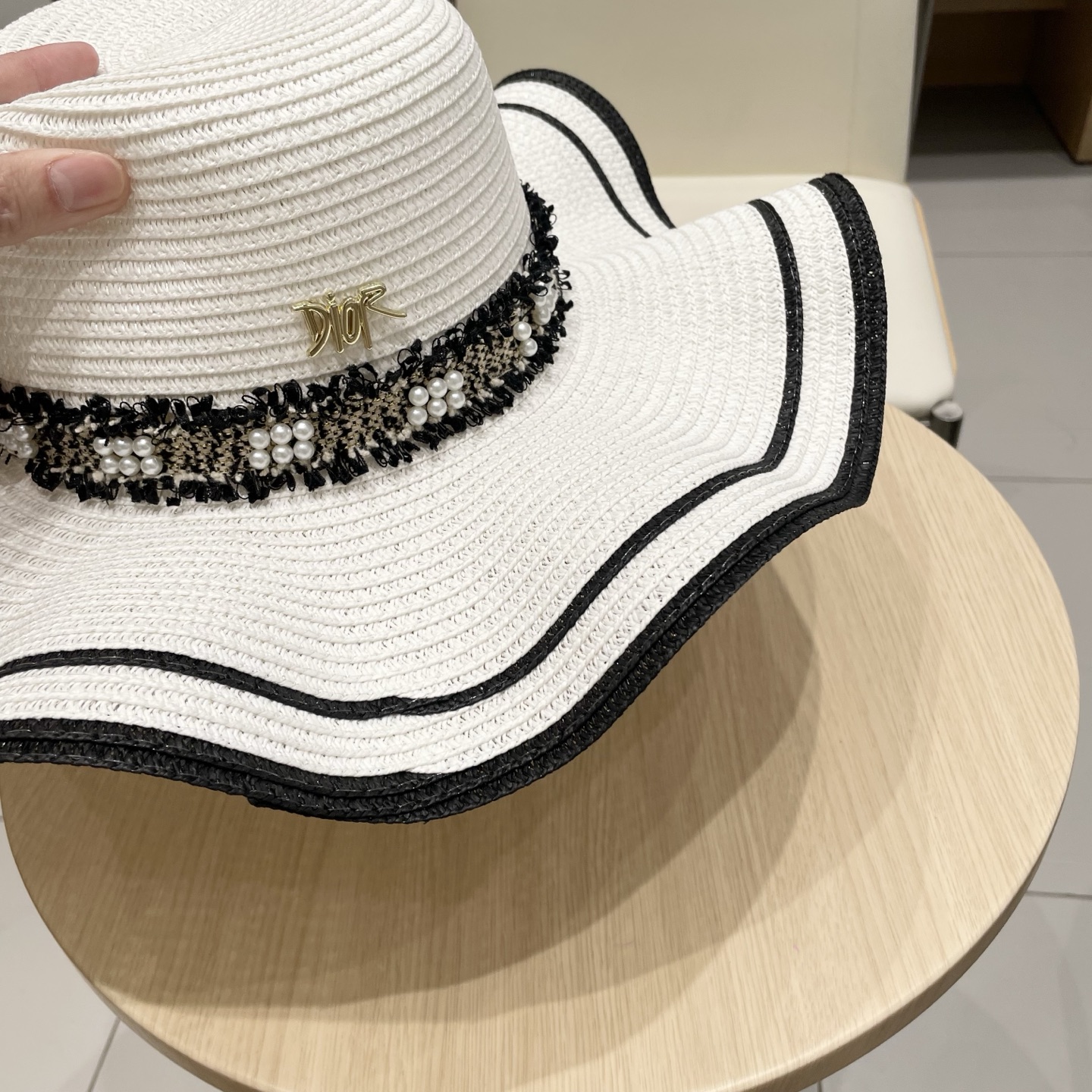 迪奥dior草帽，波浪边遮阳帽，头围57cm