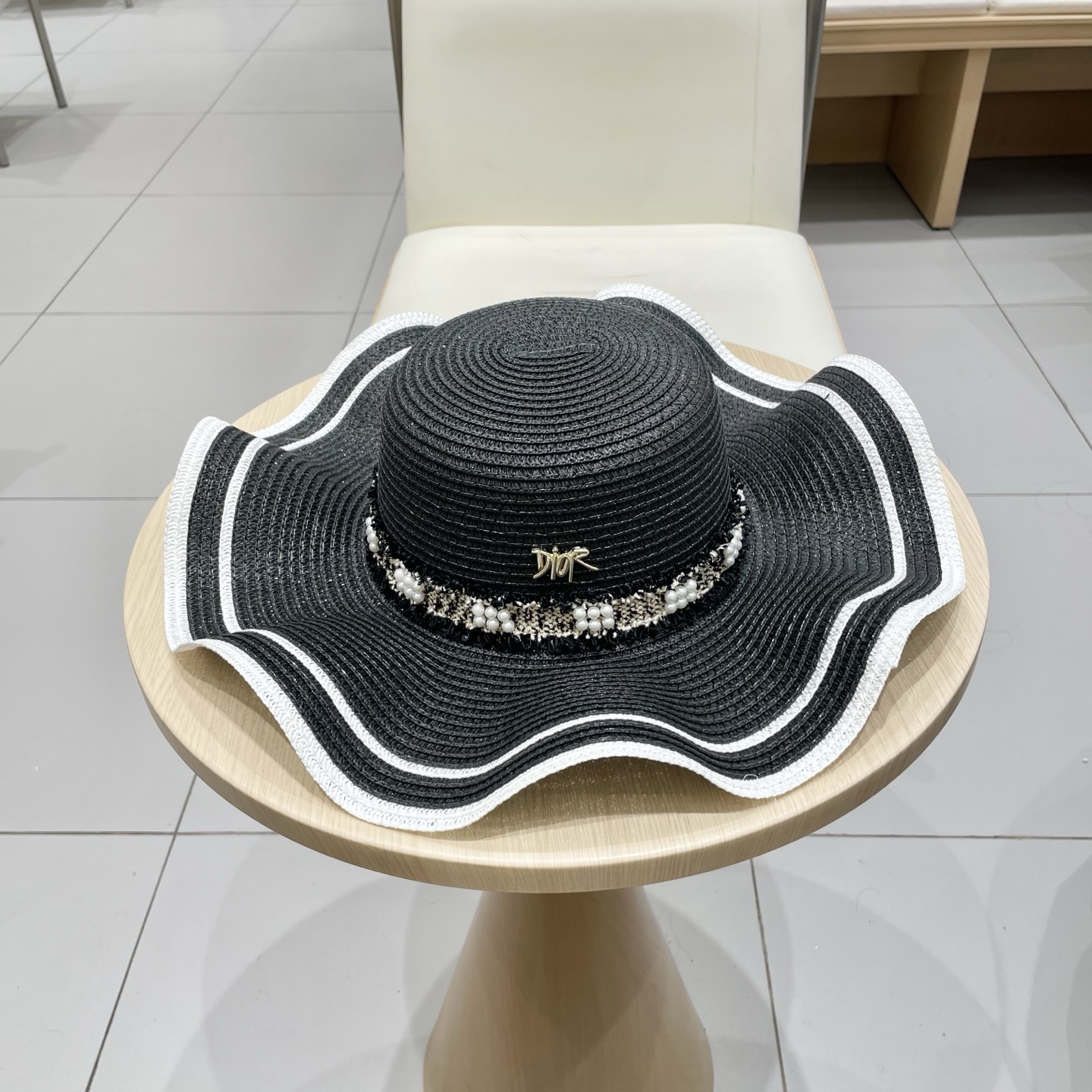 迪奥dior草帽，波浪边遮阳帽，头围57cm