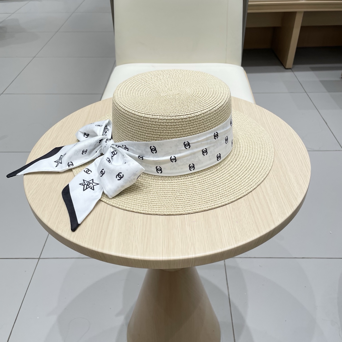 Chanel香奈儿平顶礼帽，遮阳草帽，头围57cm