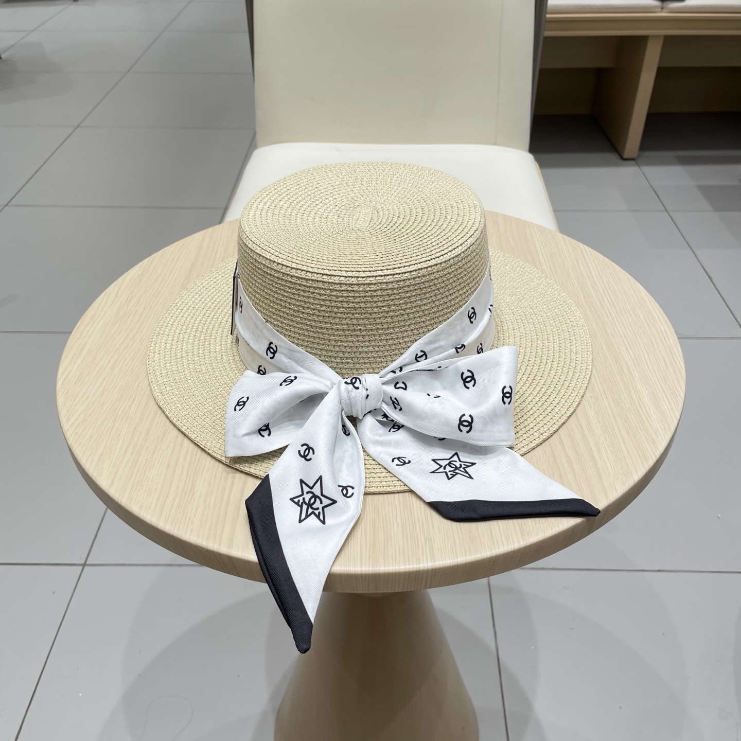 Chanel香奈儿平顶礼帽，遮阳草帽，头围57cm