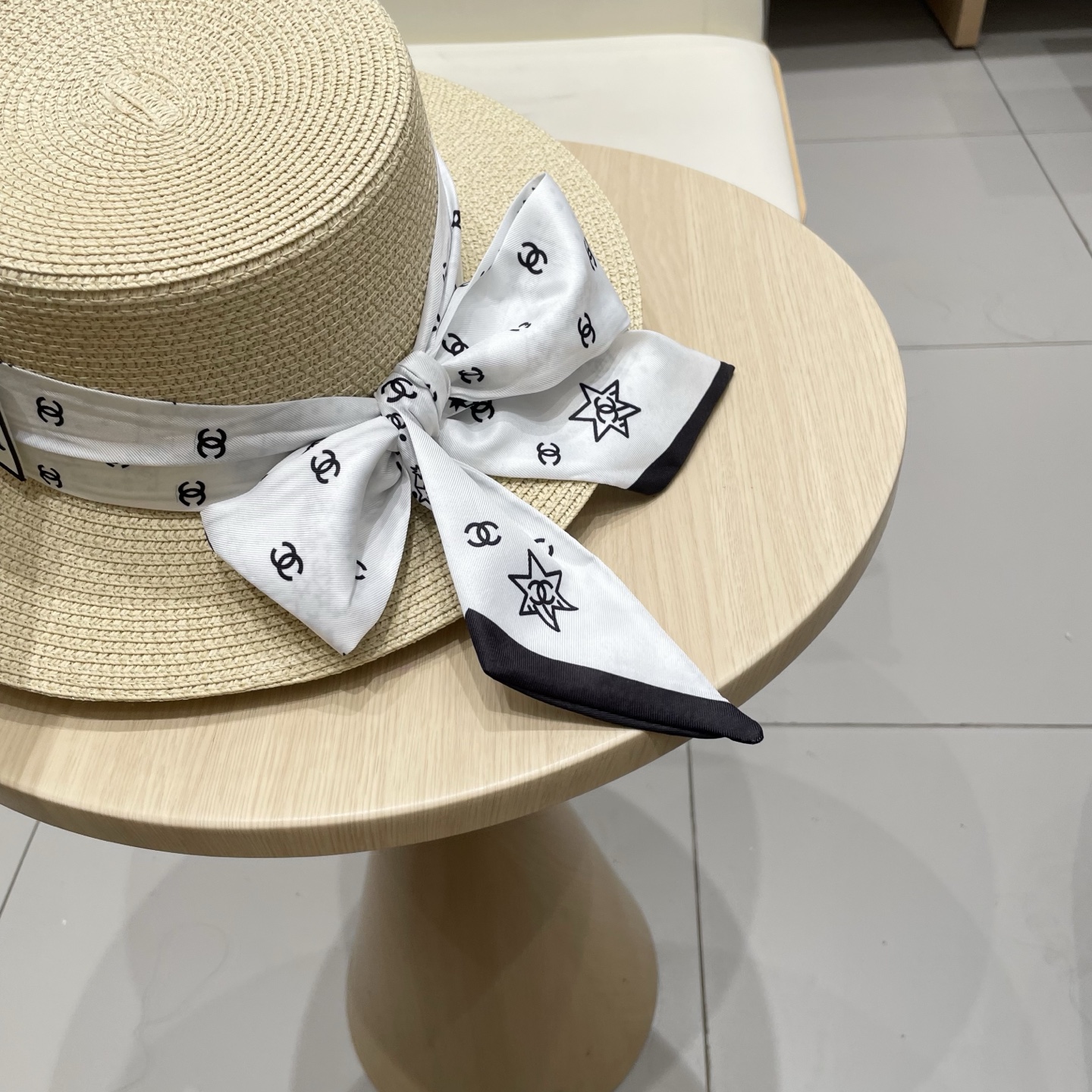 Chanel香奈儿平顶礼帽，遮阳草帽，头围57cm