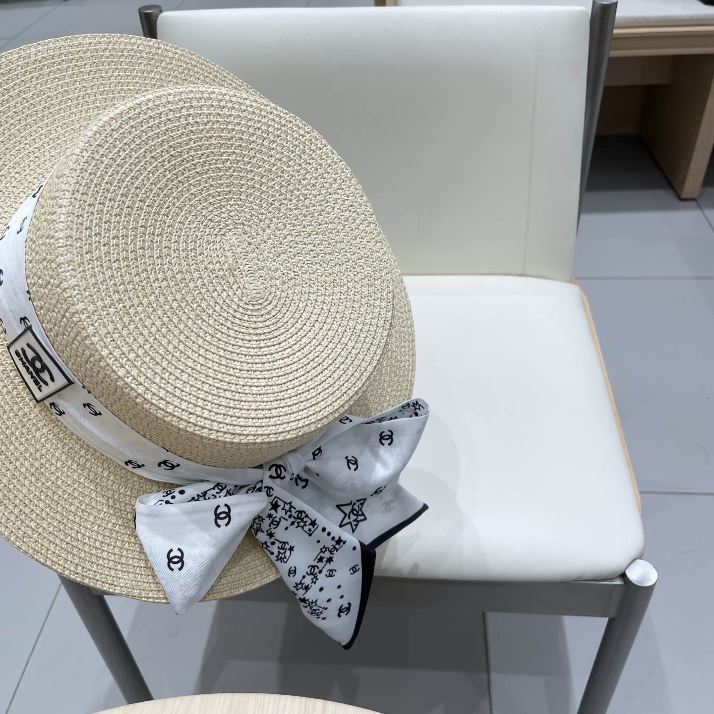 Chanel香奈儿平顶礼帽，遮阳草帽，头围57cm