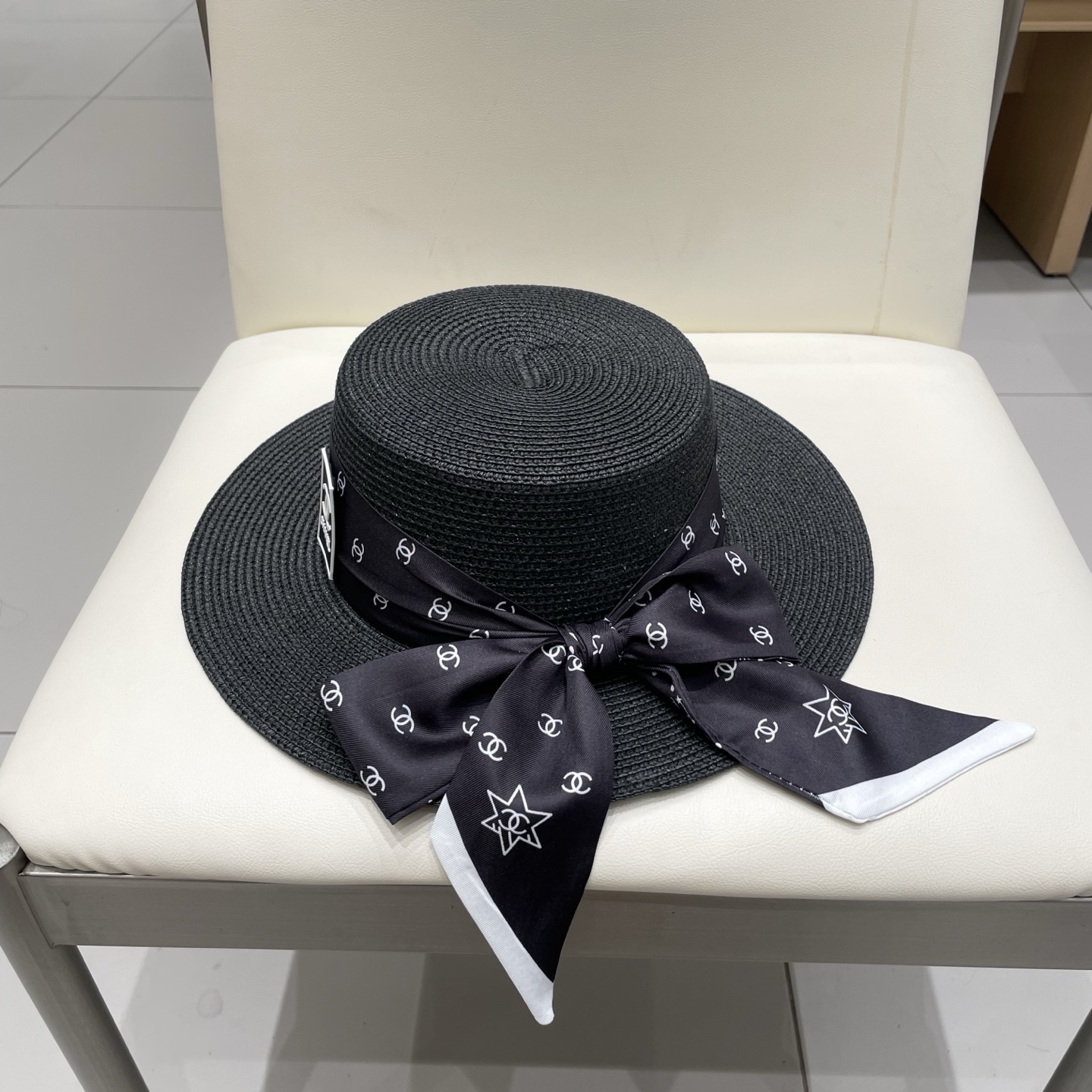 Chanel香奈儿平顶礼帽，遮阳草帽，头围57cm