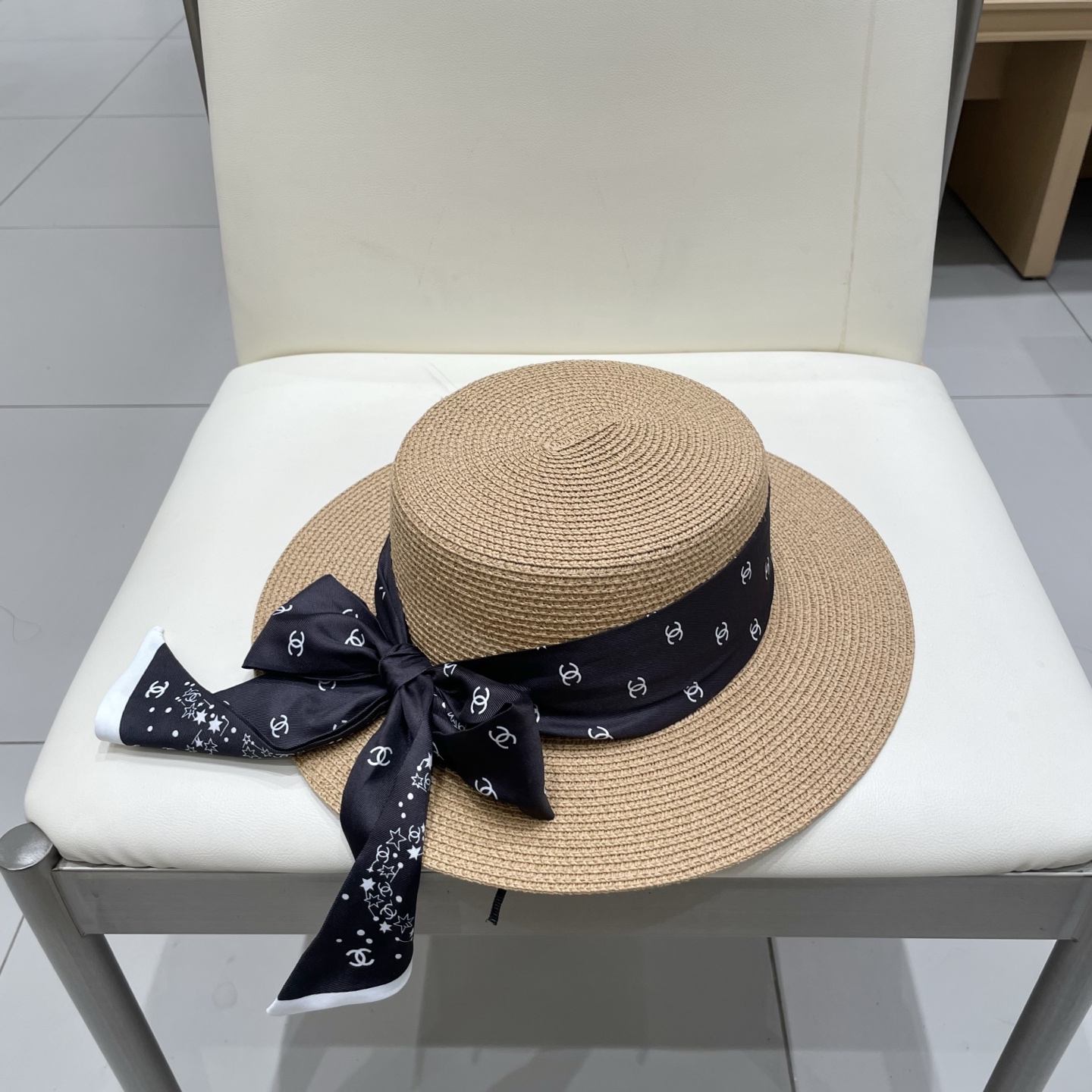 Chanel香奈儿平顶礼帽，遮阳草帽，头围57cm