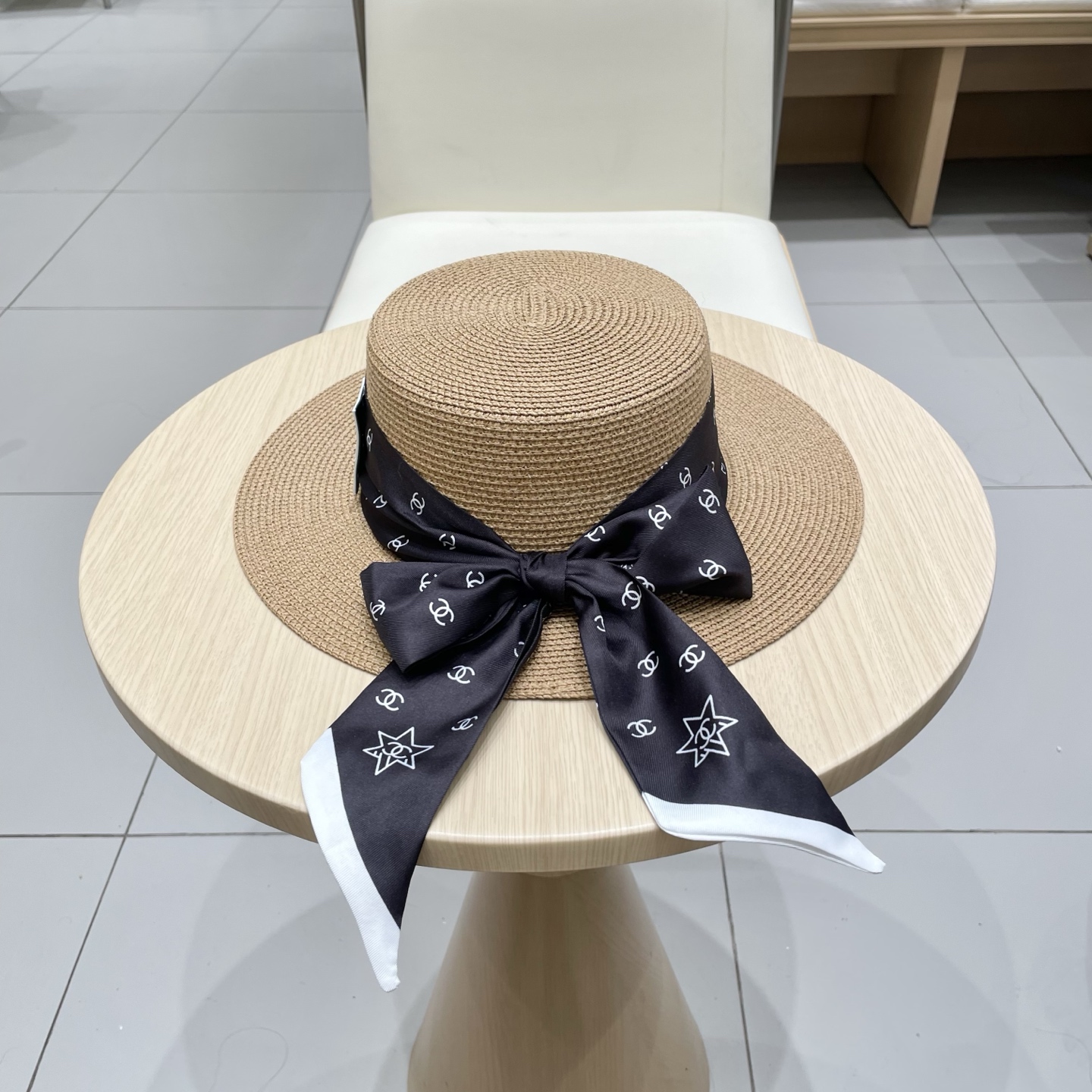 Chanel香奈儿平顶礼帽，遮阳草帽，头围57cm