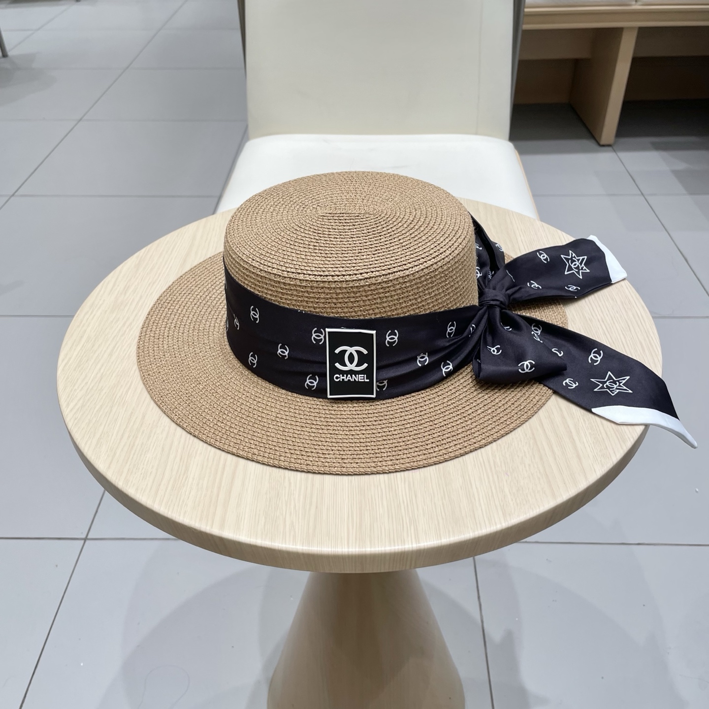 NO:350473,Chanel Chanel top hat, sunshade hat, head circumference 57cm hat, straw hat, fisherman hat, baseball hat, hat, chanel, chanel, espadrilles, hatsChanel香奈儿平顶礼帽,遮阳草帽,头围57cm帽子草帽渔夫帽棒球帽,帽子,chanel,chanel,espadrilles,hats,hat