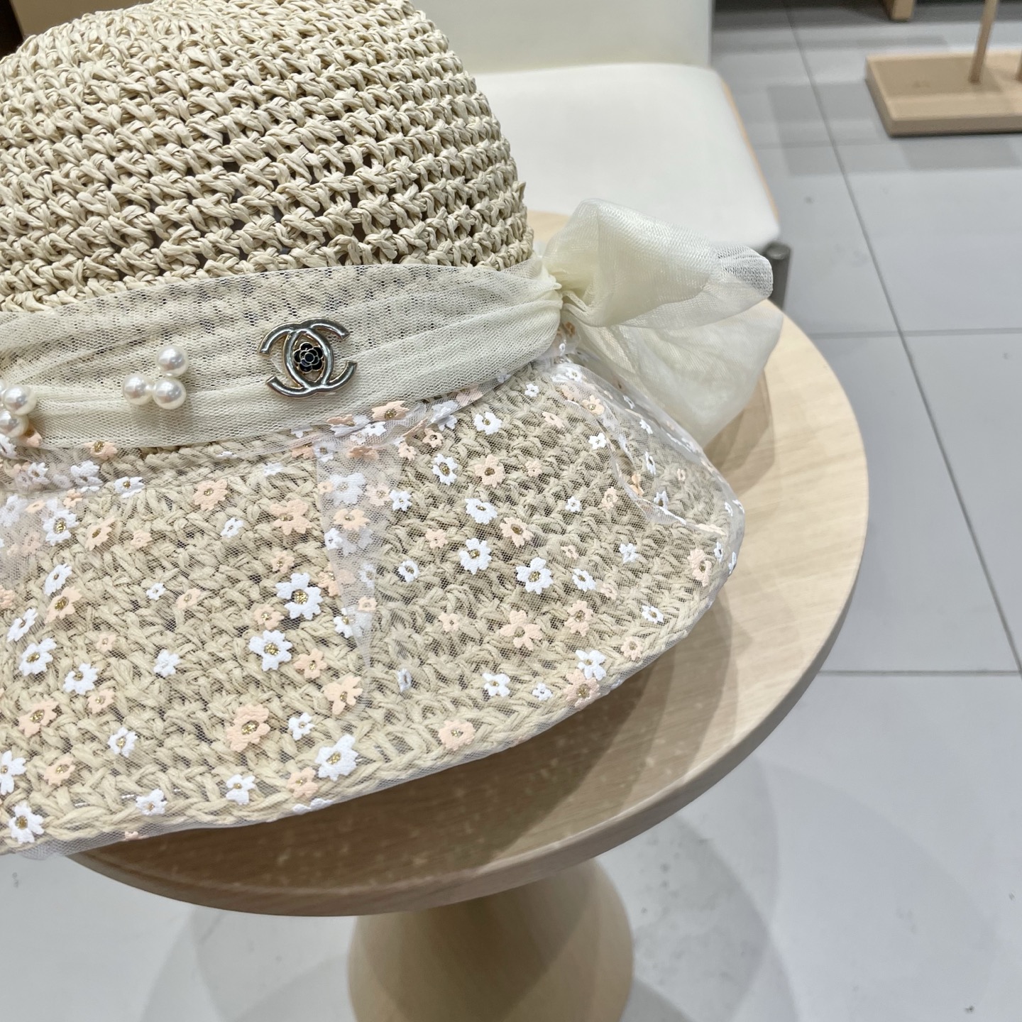  Chanel香奈儿珍珠蕾丝花朵渔夫帽子女春夏季蝴蝶结海边度假草帽草编遮阳帽
