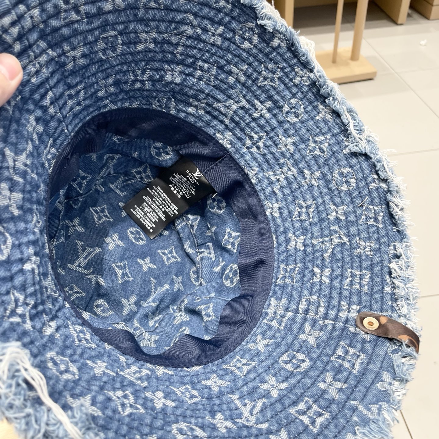 LV路易威登牛仔渔夫帽，头围57cm