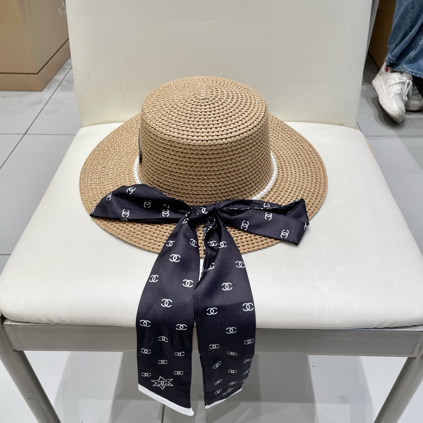 【CHANEL香奈儿】2026新款小香风珍珠丝带度假风盆帽草帽，出街旅行单品