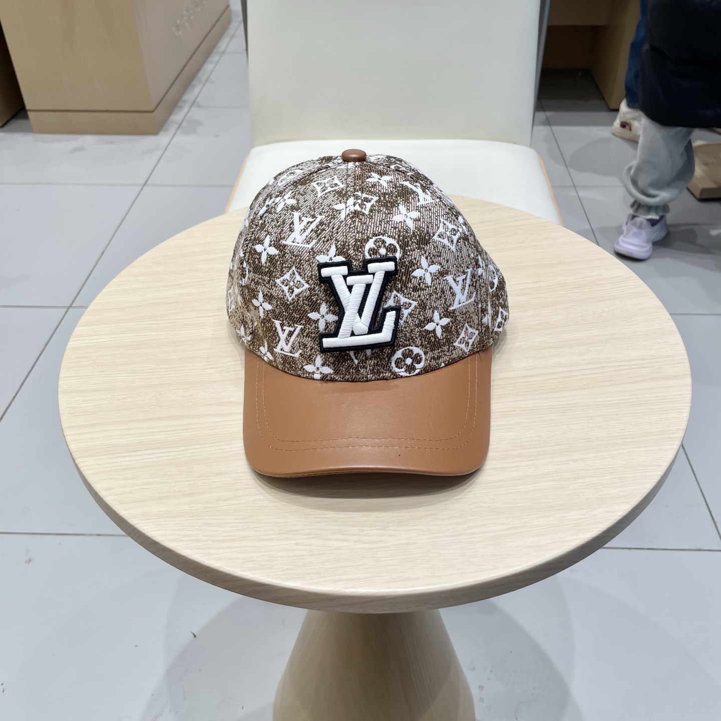 NO:350514,LV Louis Vuitton official website high-end shipping, classic embroidered baseball cap, available in all seasons, must-have when going out, very showy little hat, straw hat, fisherman hat, baseball cap, hat, louis vuitton, louis vuitton, espadrilles, hatsLV路易威登 官网高版出货,经典刺绣棒球帽,四季可用,出门必备,非常显脸小帽子草帽渔夫帽棒球帽,帽子,louis vuitton,louis vuitton,espadrilles,hats,hat