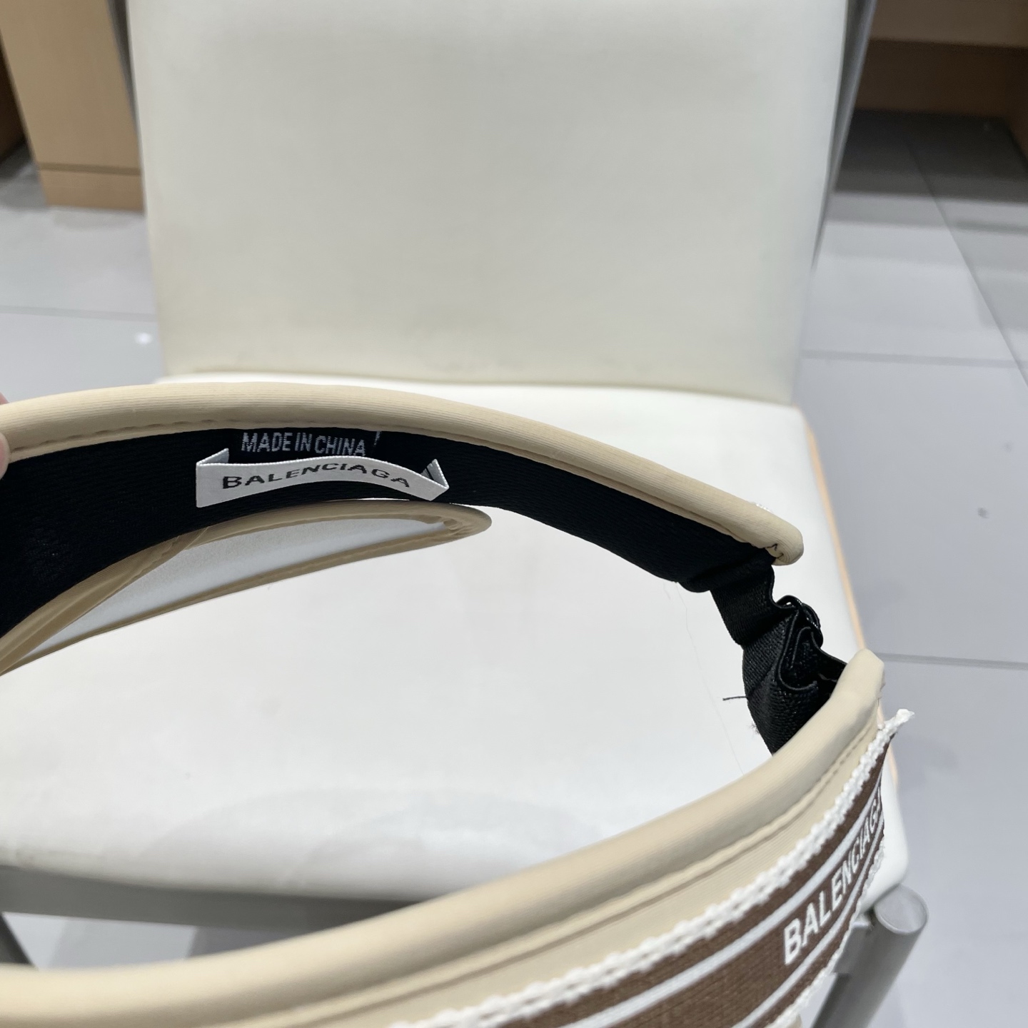 最新巴黎世家BALENCIAGA，空顶遮阳帽，最好品质的，休闲大方，大家自己对比哦
