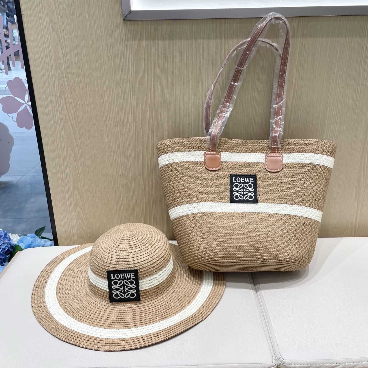 NO:230321,Luo Yiwei lowe 2025 spring and summer new straw woven outdoor beach sun hat knitted vegetable basket shape versatile tote bag set hat straw hat fisherman hat baseball hat, hat, loewe, espadrilles, espadrilles, totes, hats19860909罗意威lowe2025春夏新款草编织户外沙滩防晒帽编织菜篮子形百搭托特包包套装帽子草帽渔夫帽棒球帽,帽子,loewe,espadrilles,espadrilles,totes,hats,hat