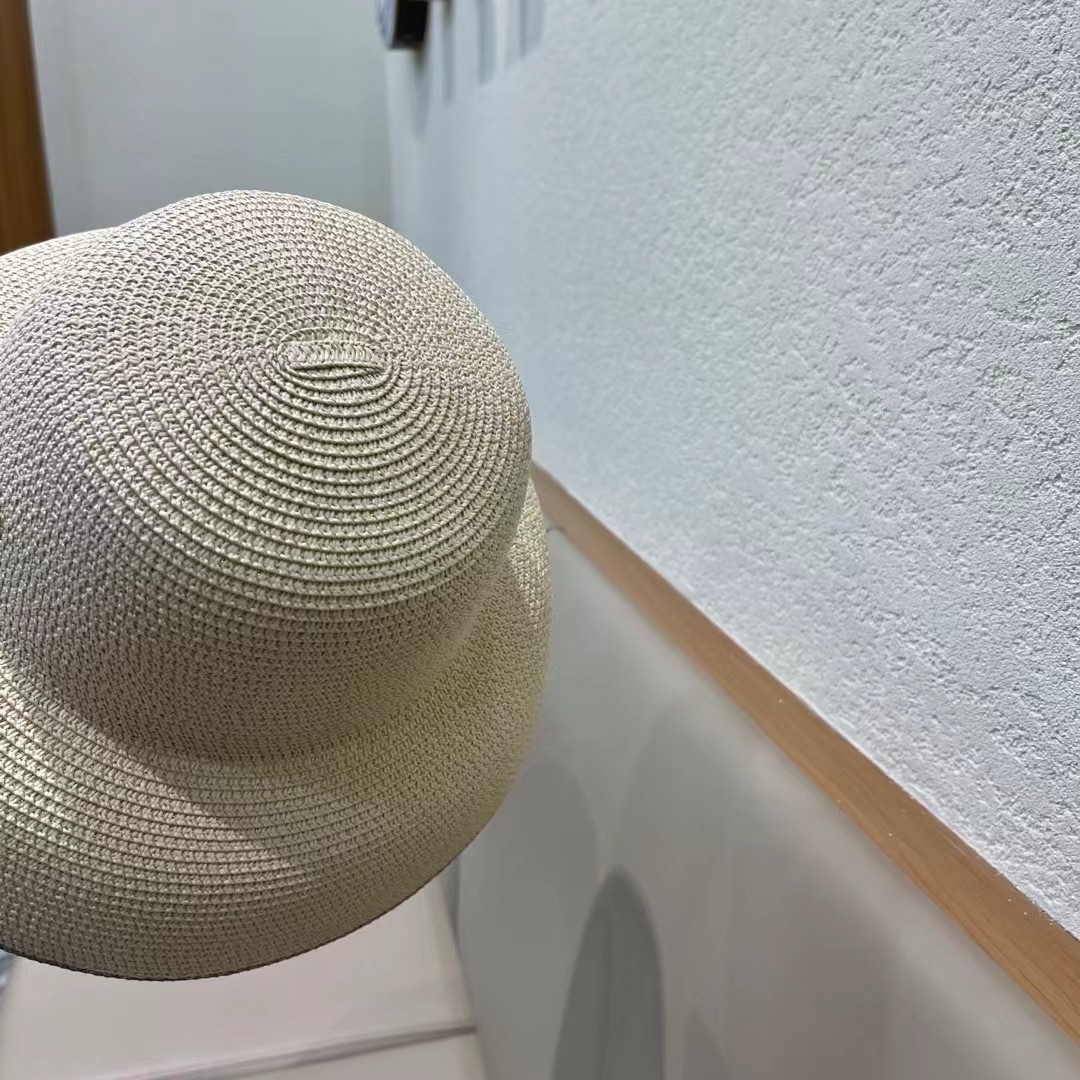  PRADA普拉达草帽， 简约百搭款，头围57cm
