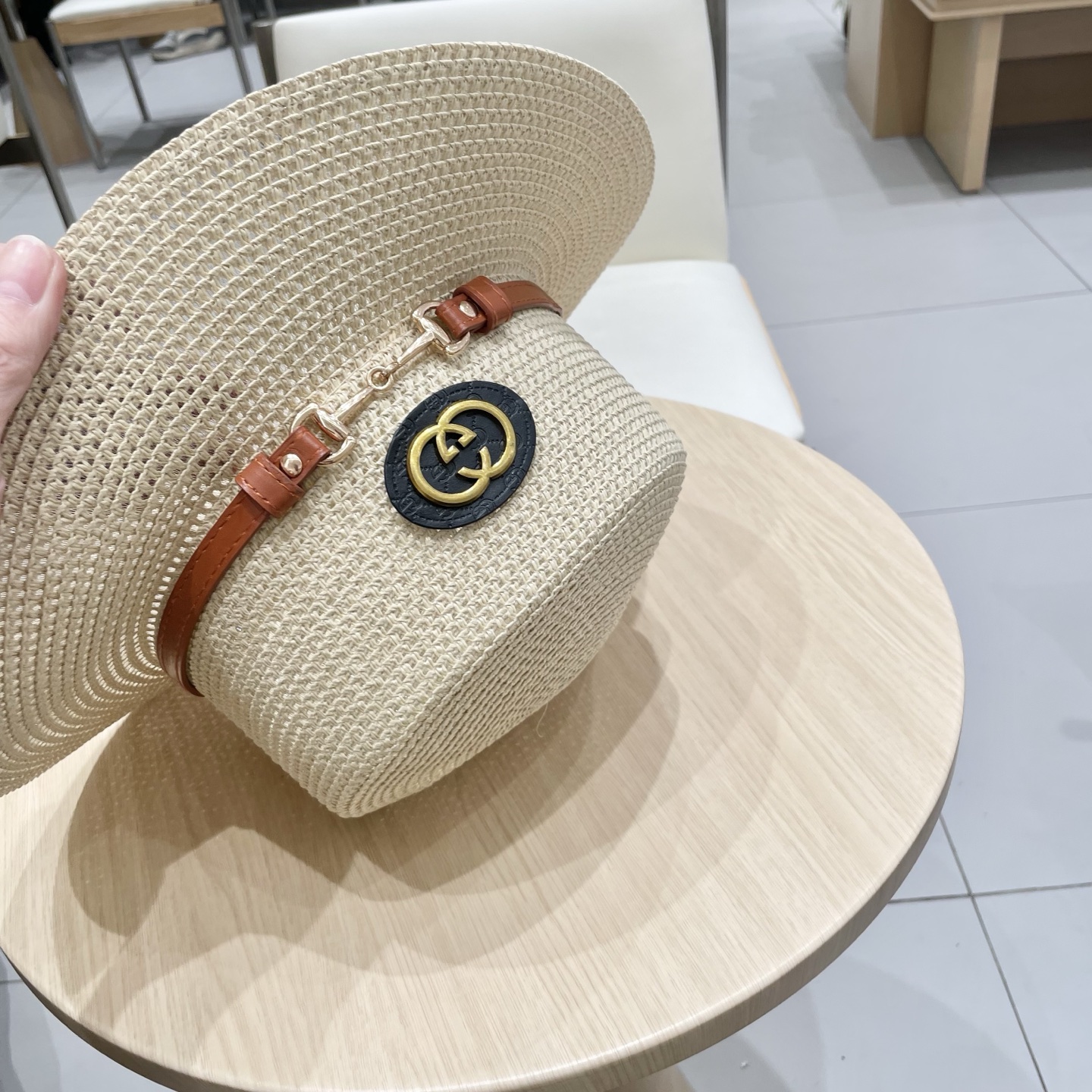  Gucci古奇2025原单皮带扣草帽，名媛平顶草帽制作，可折叠，携带方便，头围57cm