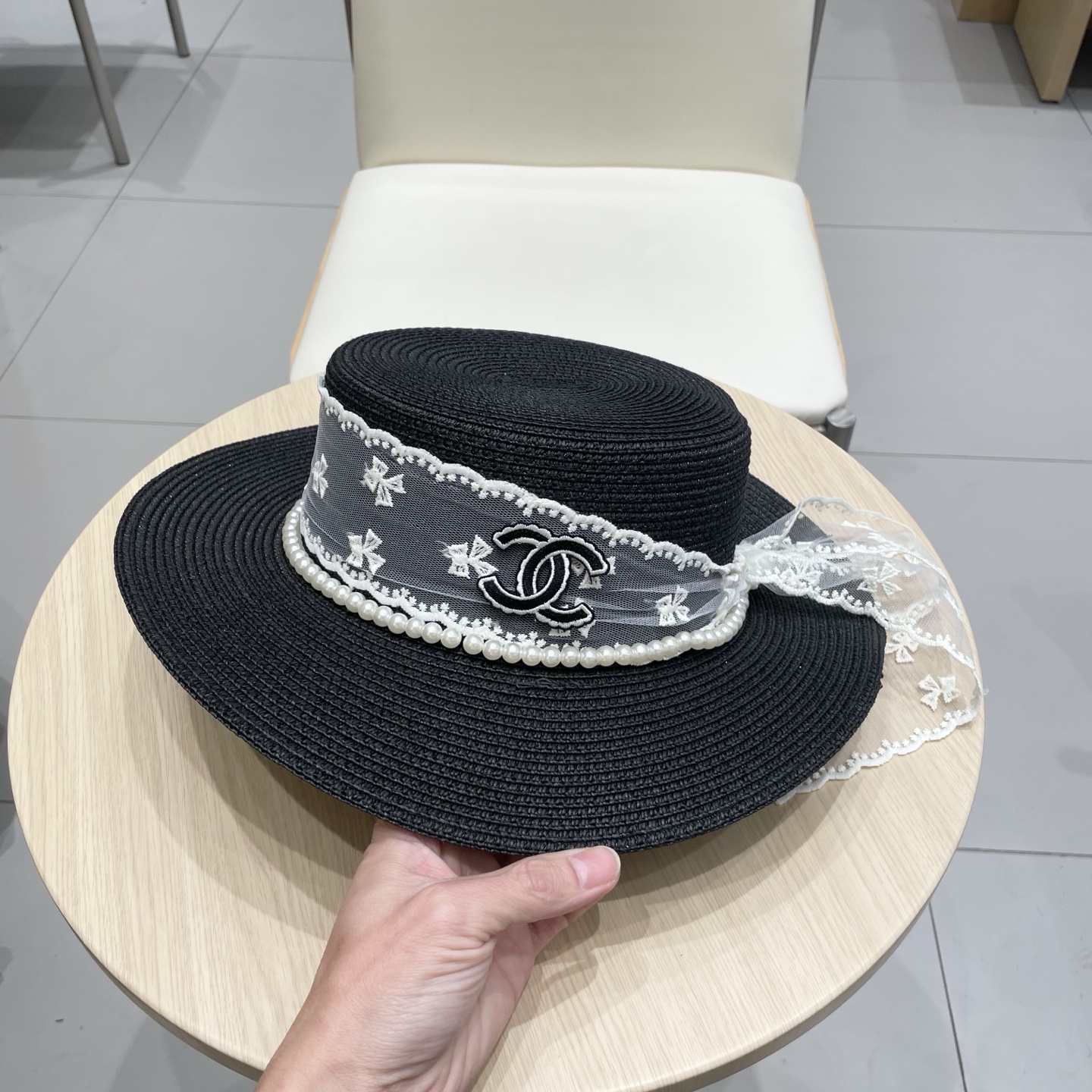  Prada普拉达草帽法式复古圆顶灯罩帽夏季时尚珍珠飘带网纱遮阳帽子女士太阳帽