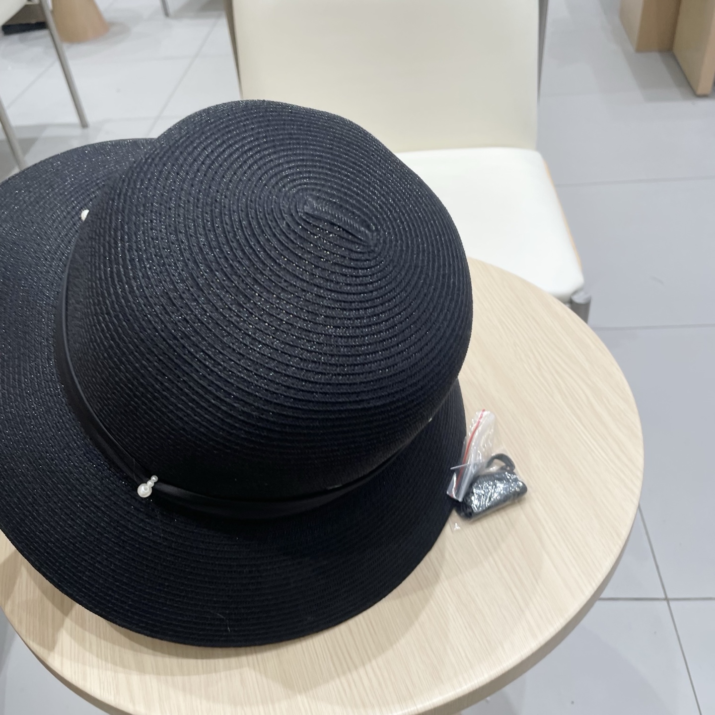  🧢路易威登棒球帽 LouisVuitton渔夫帽夏季女士时尚千金风宽檐细编遮阳帽缎面珍珠轻量圆顶